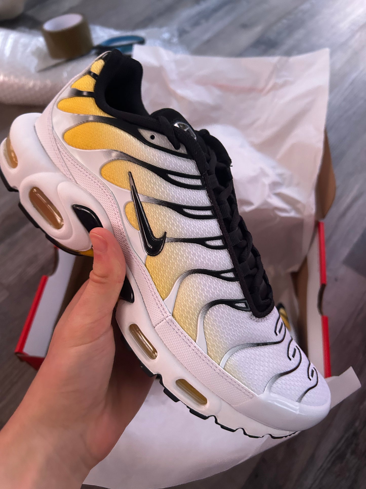 Nike air max plus Tn “Yellow/white”