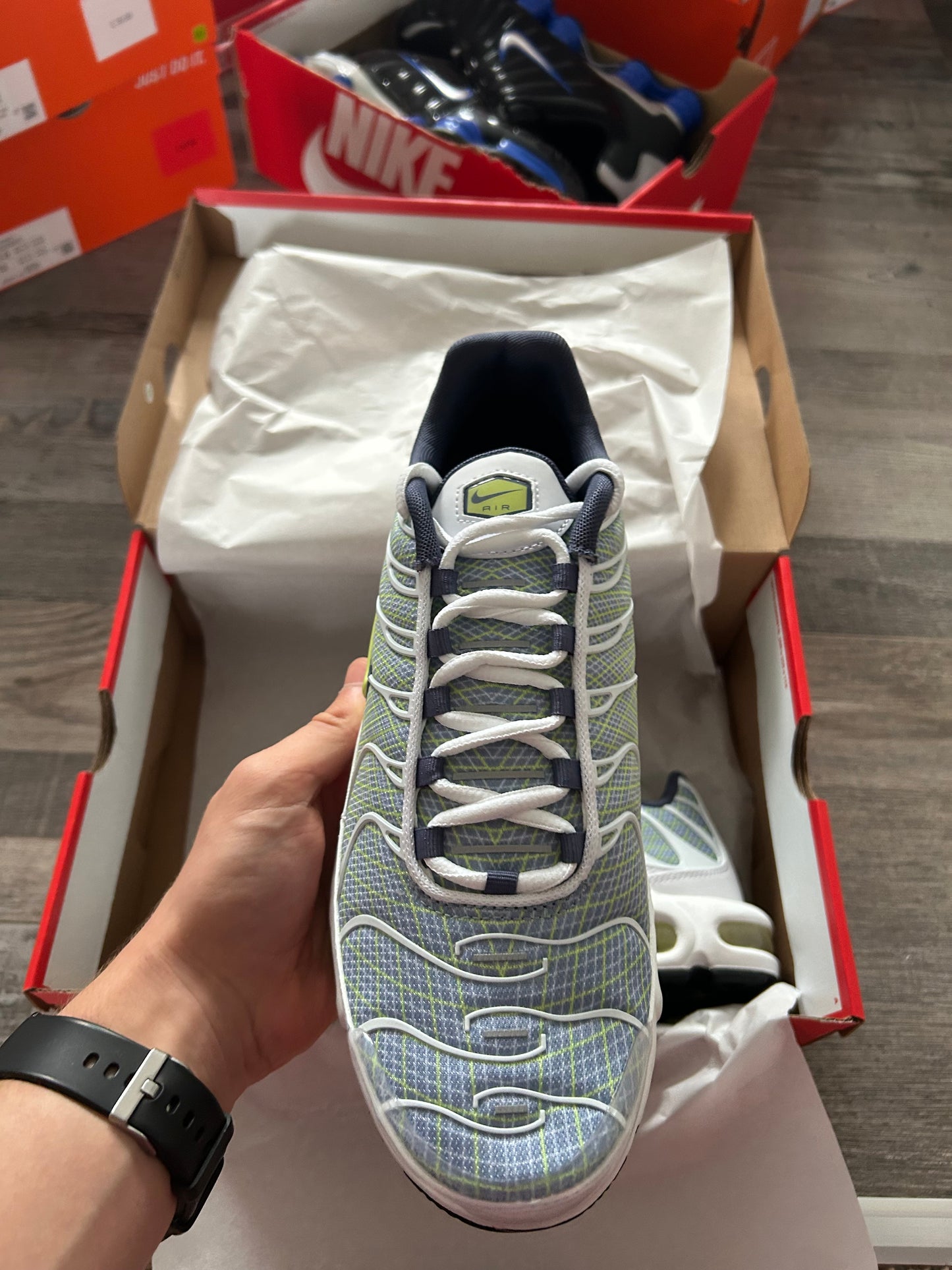 Nike air max plus TN “Pebblestone grey”