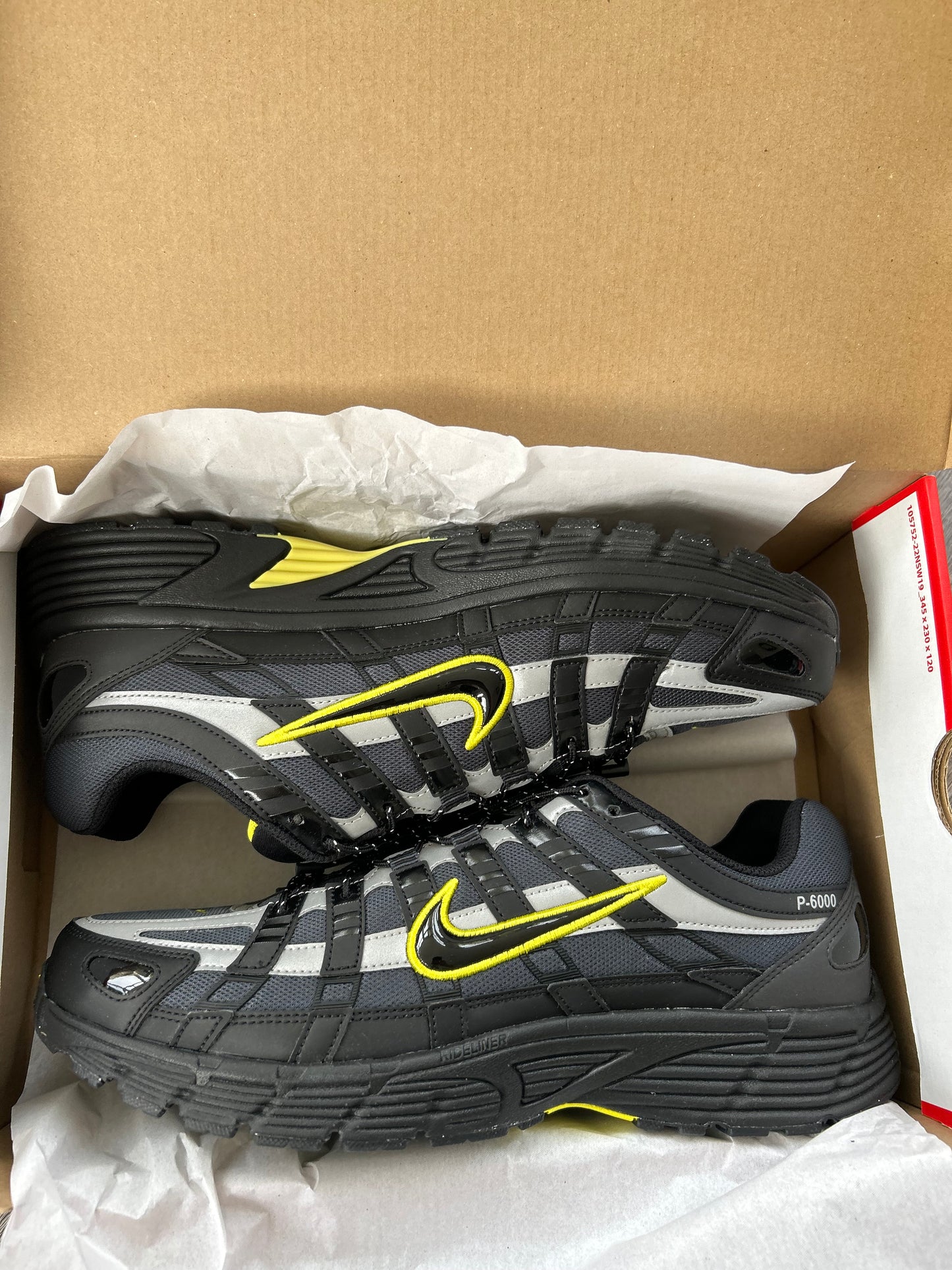 Nike P6000 “anthracite voltage yellow”
