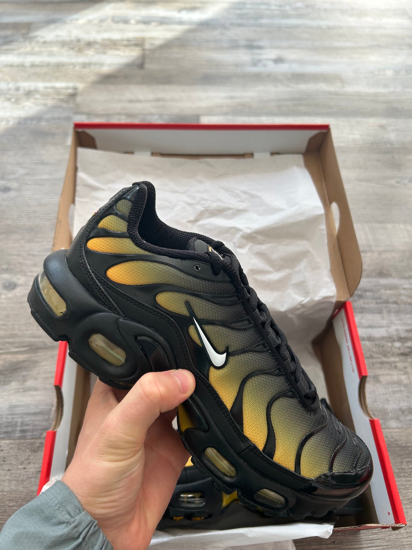 Nike air max plus Tn “Gold/Black GS Uk 6