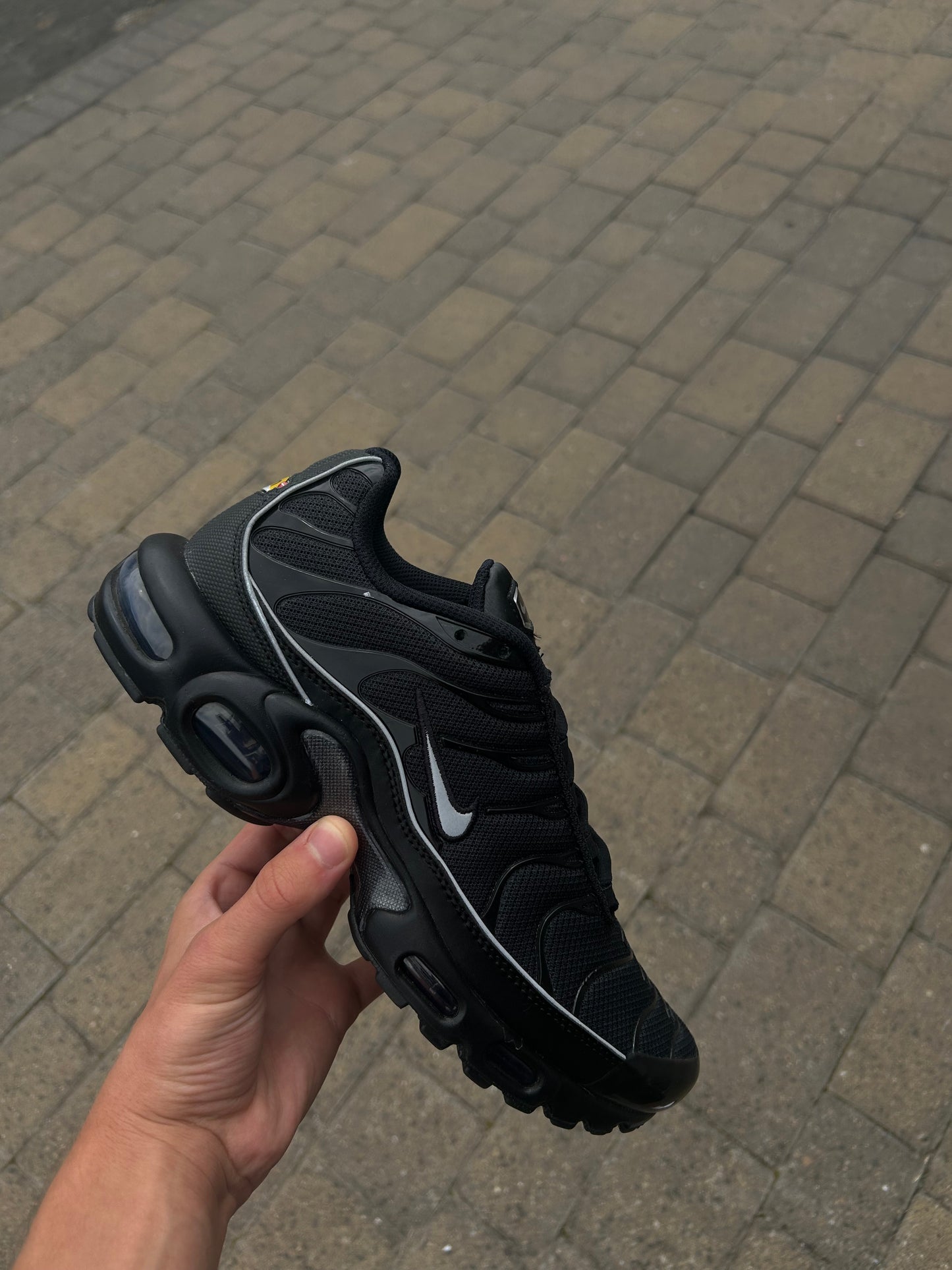 Nike air max plus OG “Black reflective strips”