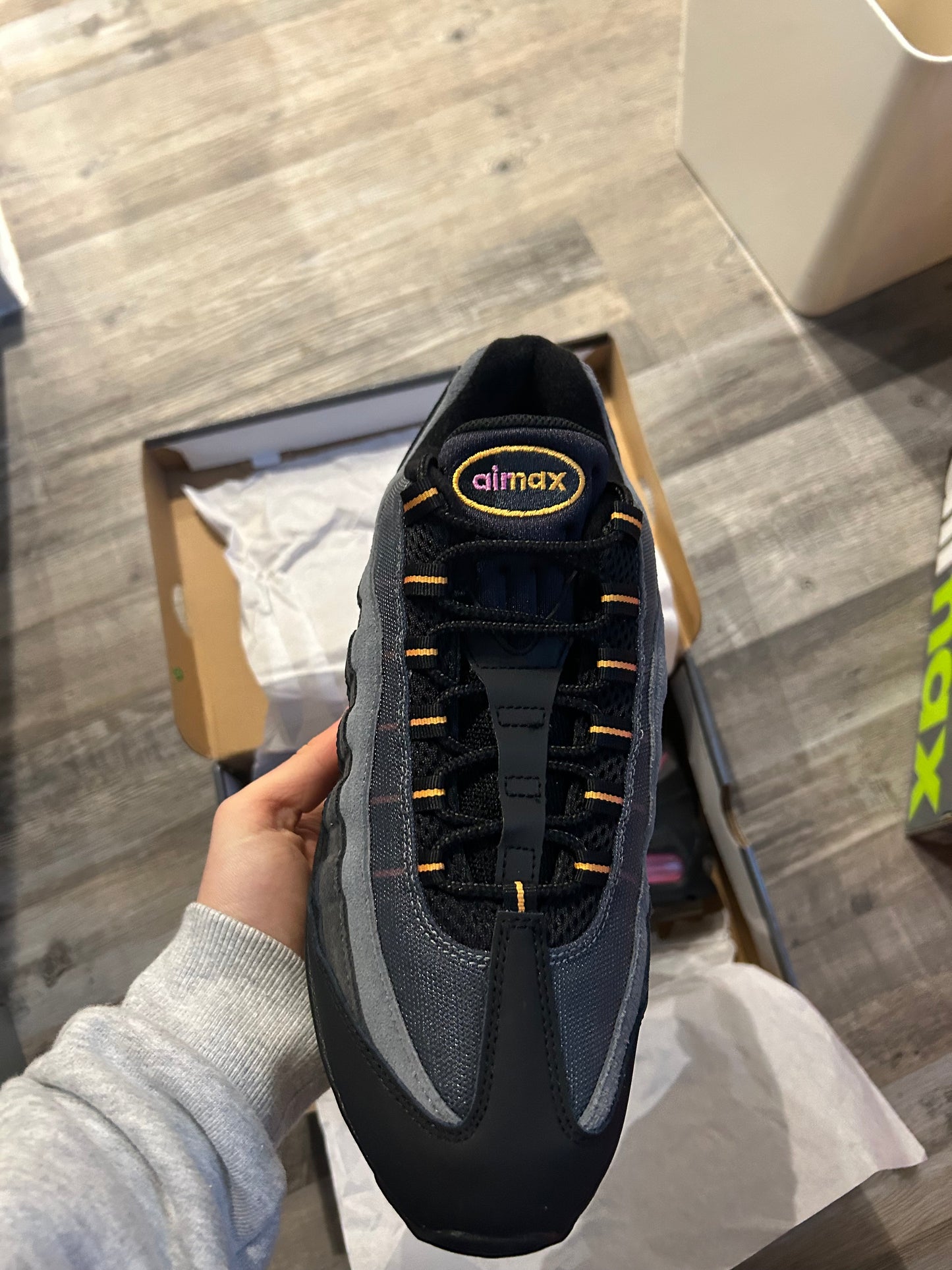 Nike air max 95 “Sundials”