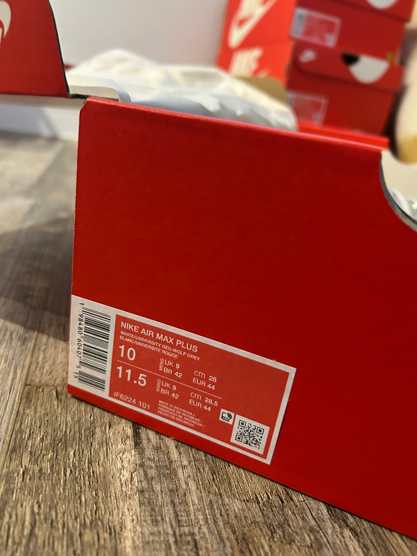 Nike air max plus Tn “uni red/wolf grey”