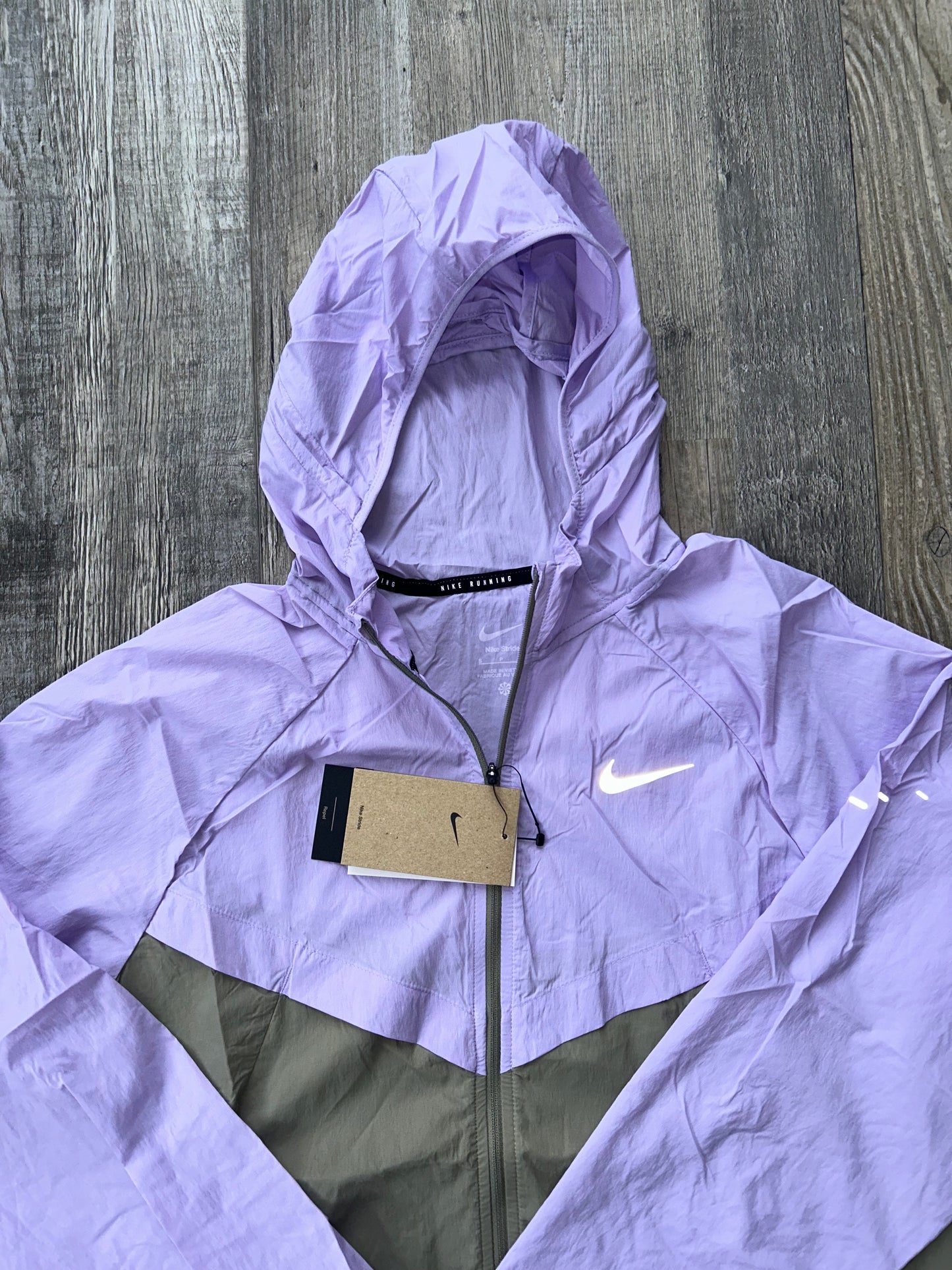 Nike stride jacket “Lilac”