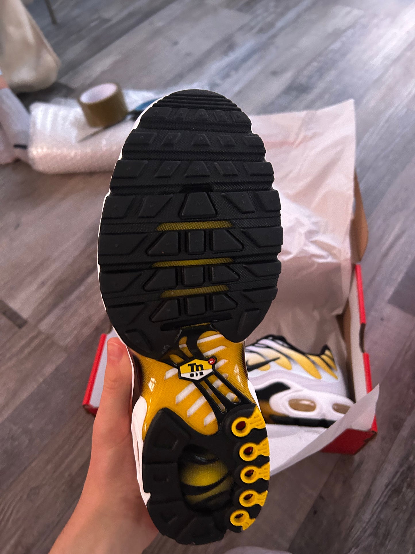 Nike air max plus Tn “Yellow/white”