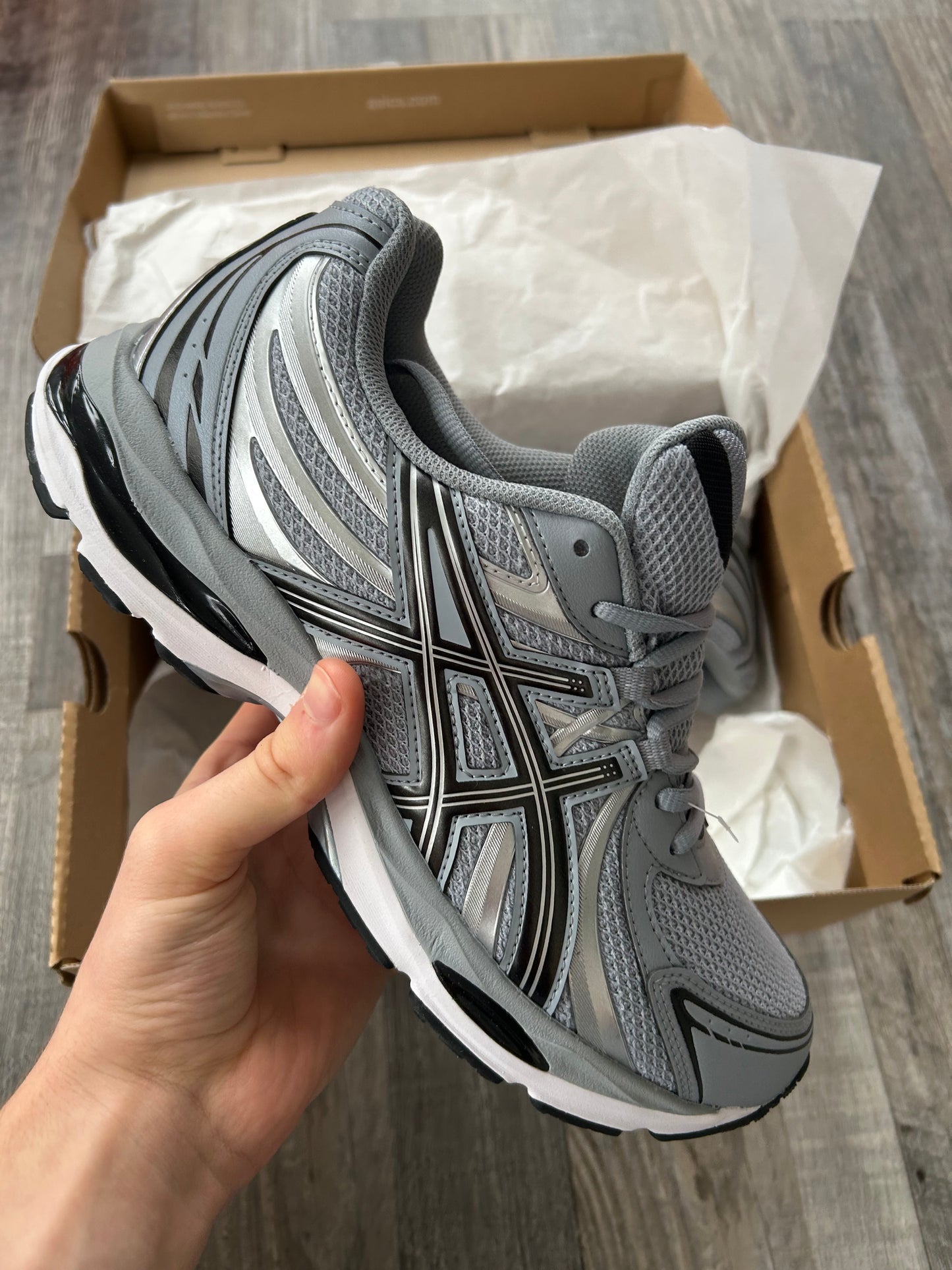 ASICS gel sekiran “Wolf grey/black”