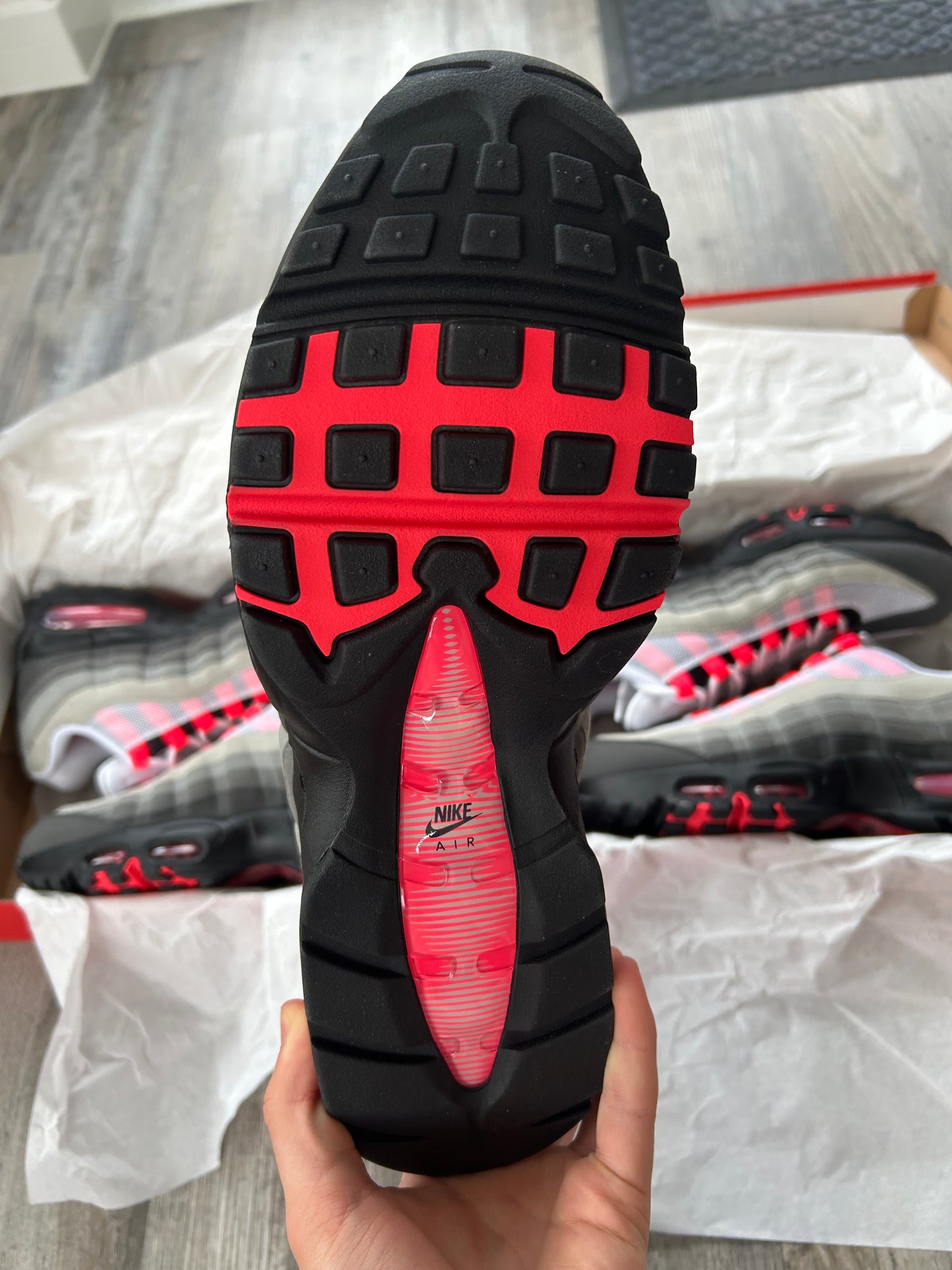Nike air max 95 “OG solar reds”