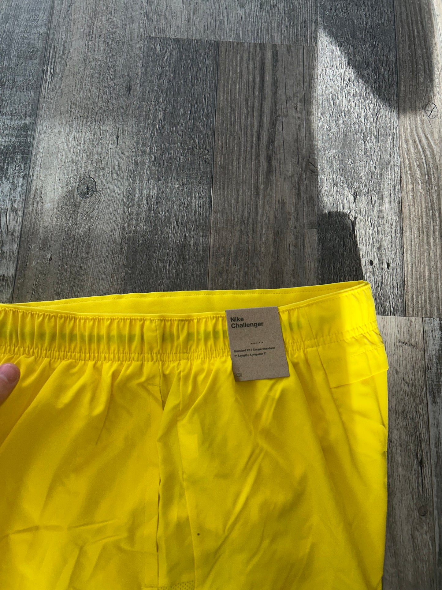 Nike challenger shorts “Yellow”