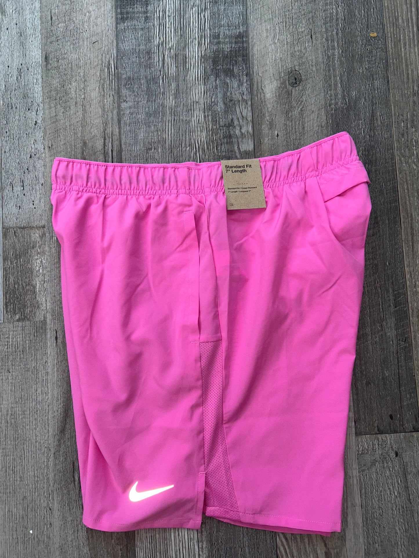Nike challenger “7” shorts “Pink”