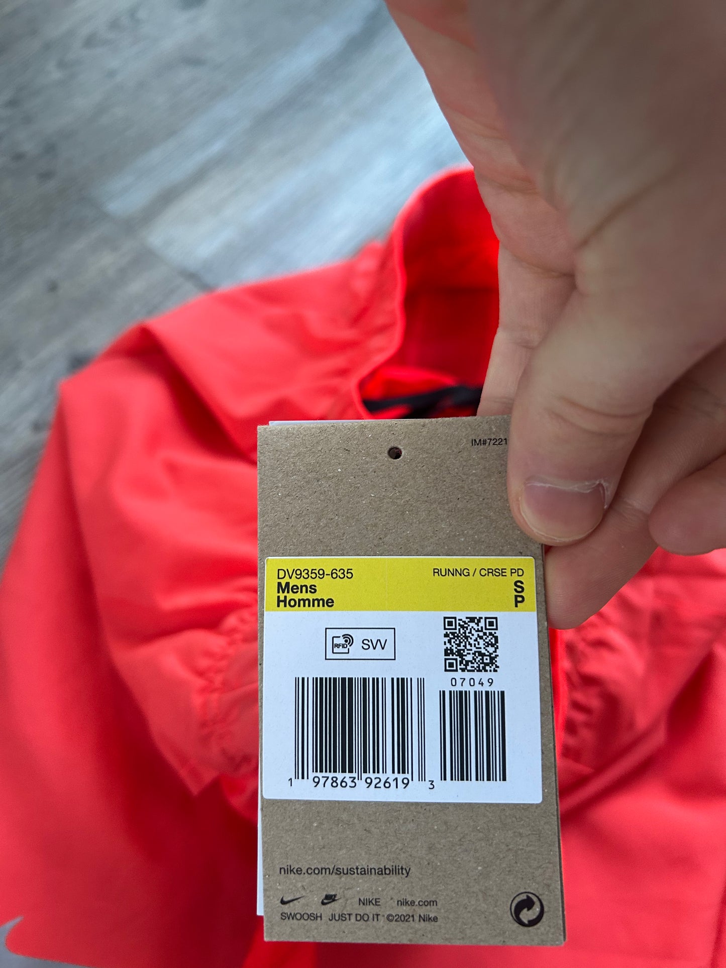 Nike challenger shorts “Crimson Red”