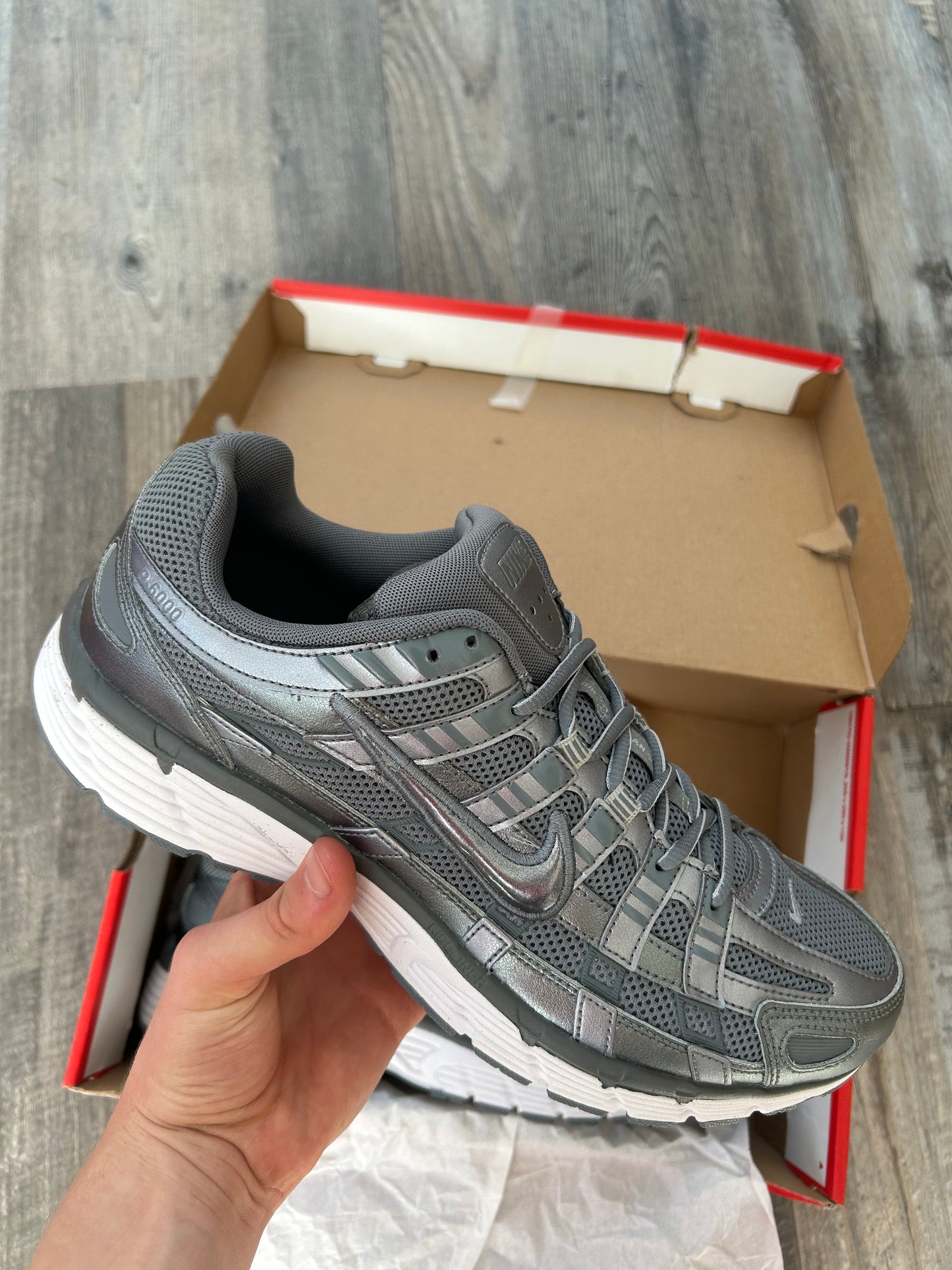 Nike P6000 metallic “silver/grey” Uk 10