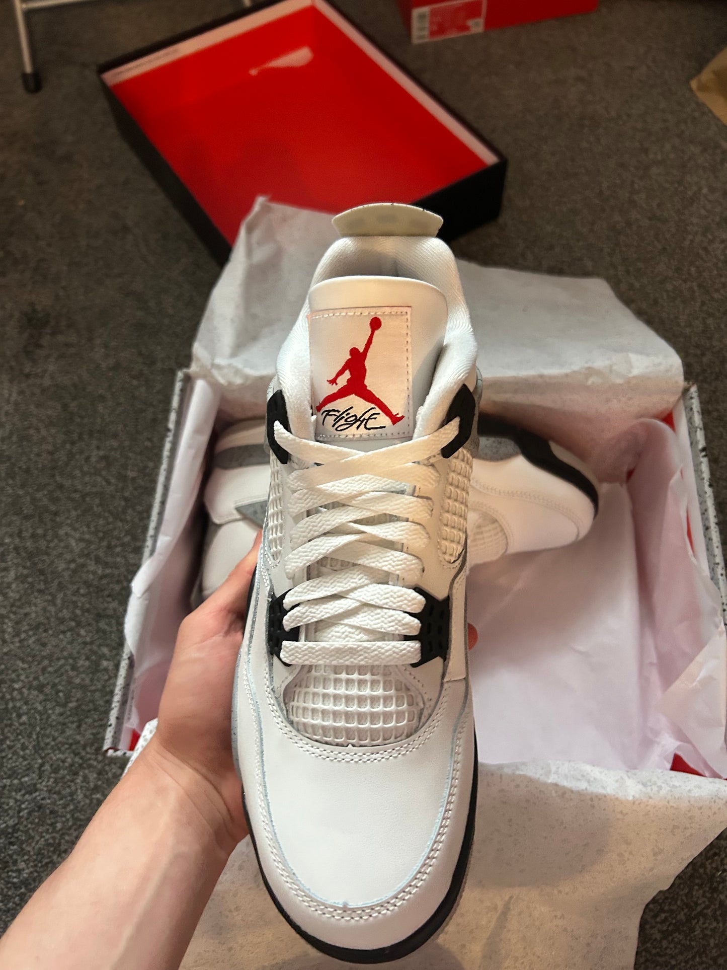 Nike air jordan 4 white cements