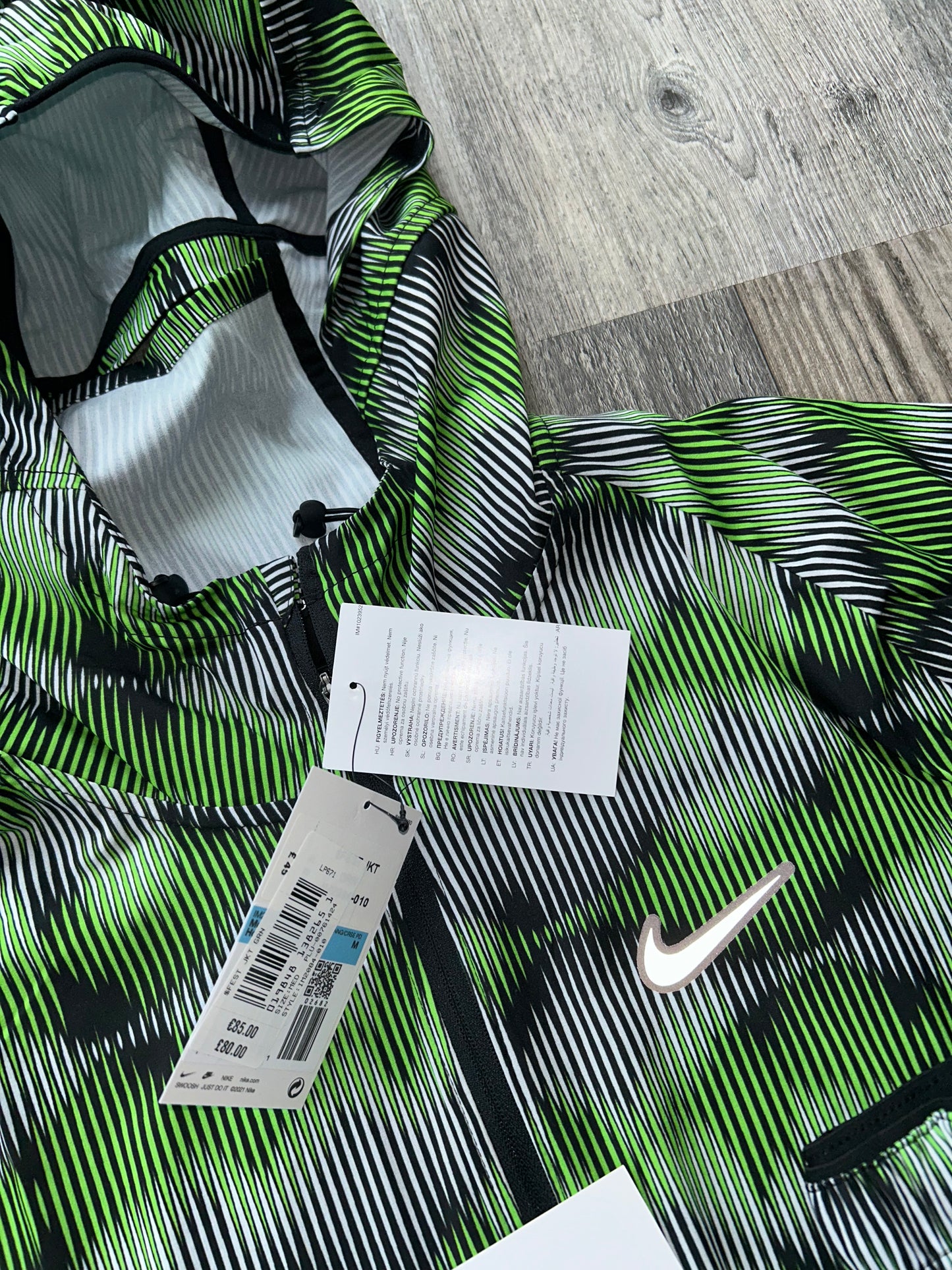 Nike festival Windrunner set “Camo green”
