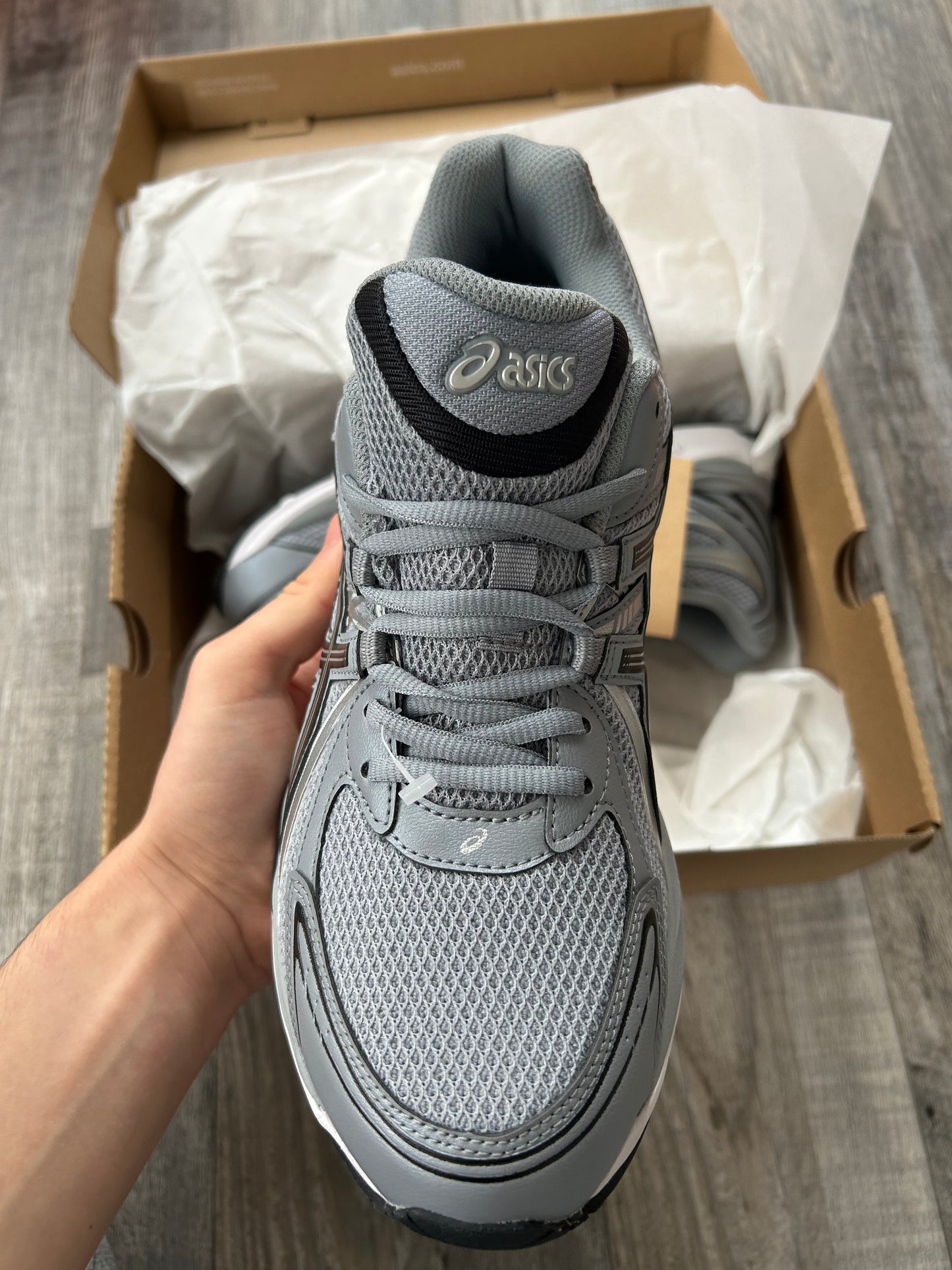 ASICS gel sekiran “Wolf grey/black”