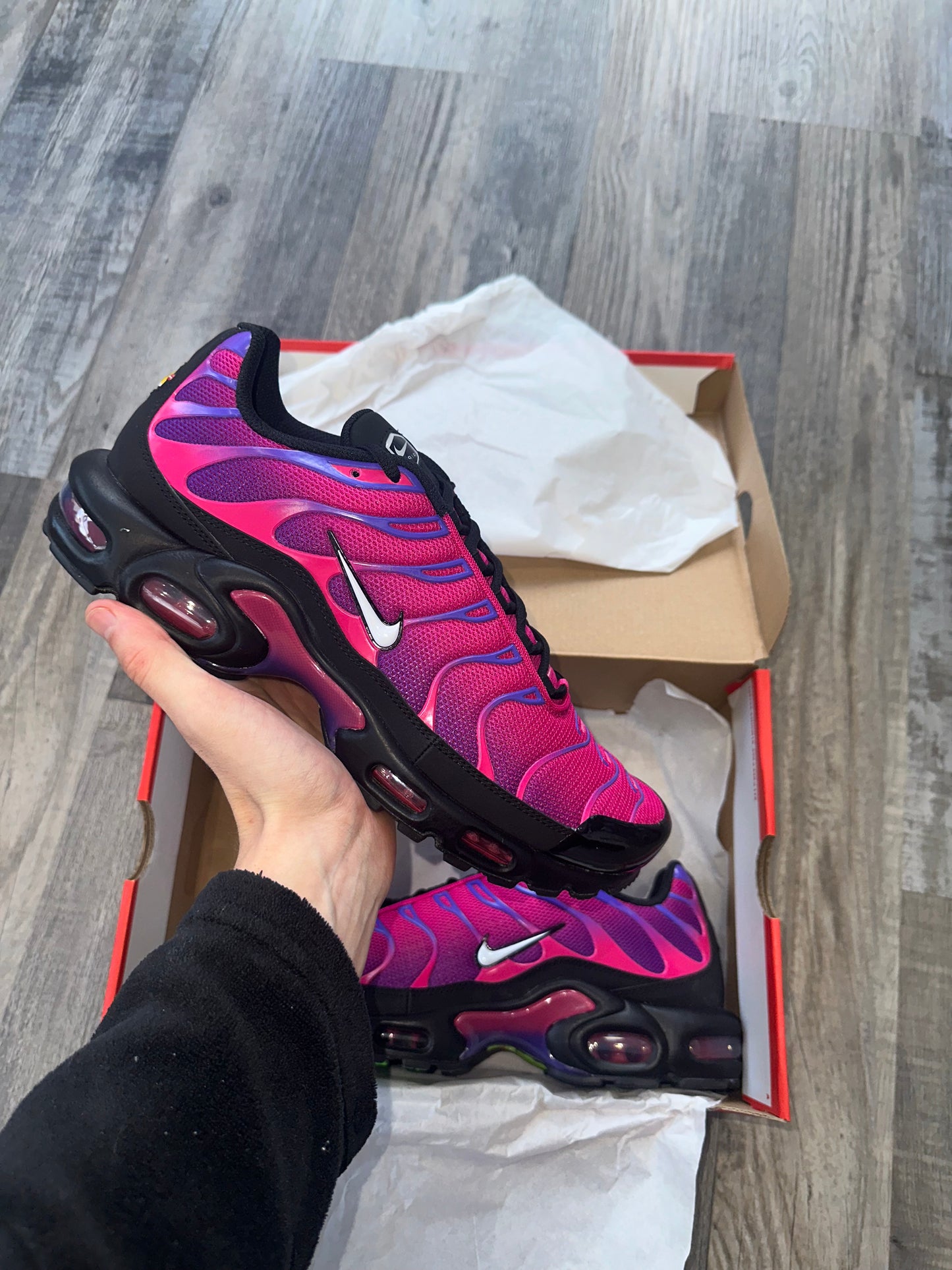 Nike air max plus TN “Fireberry”