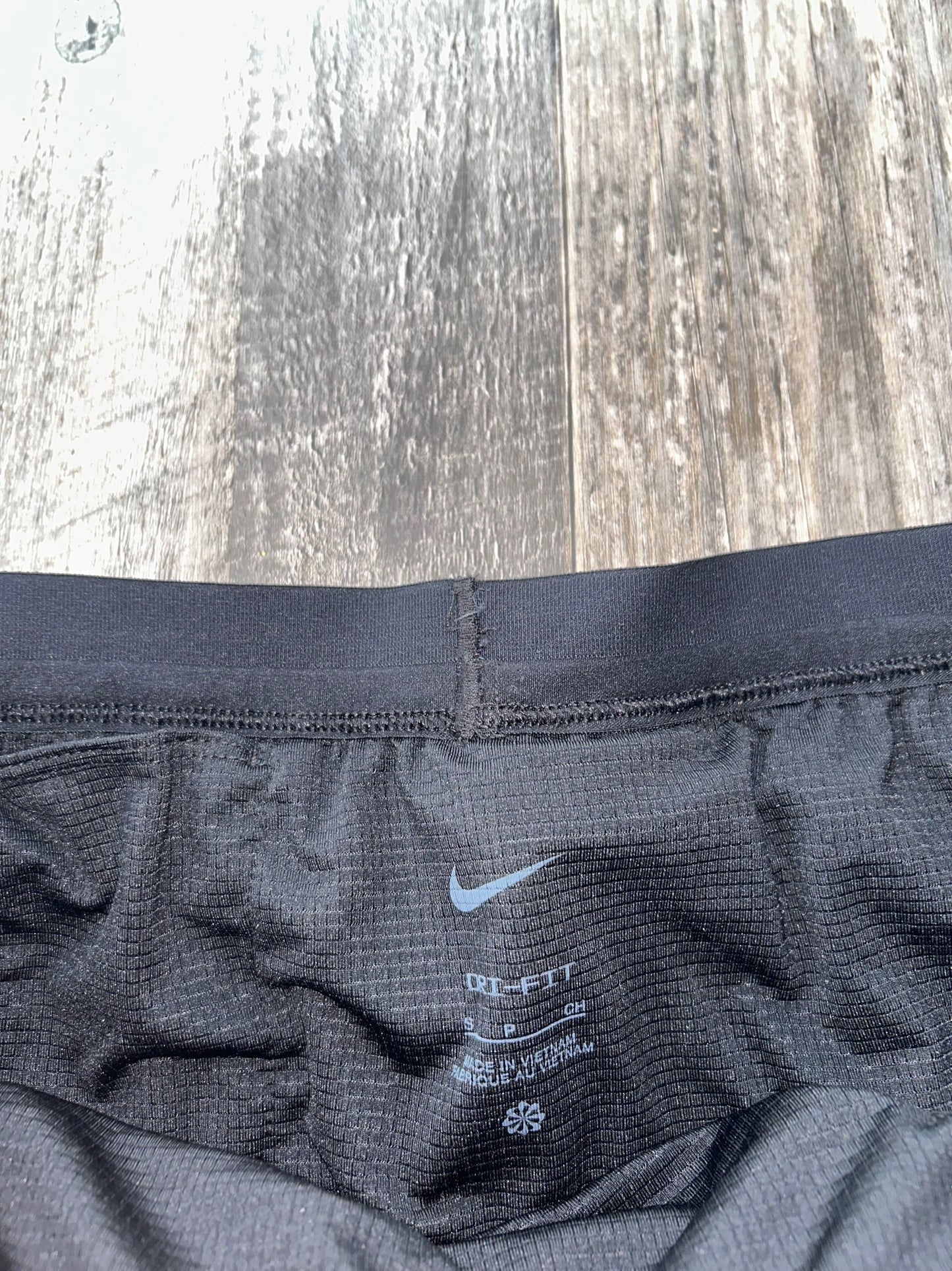 Nike trail shorts men’s black/grey