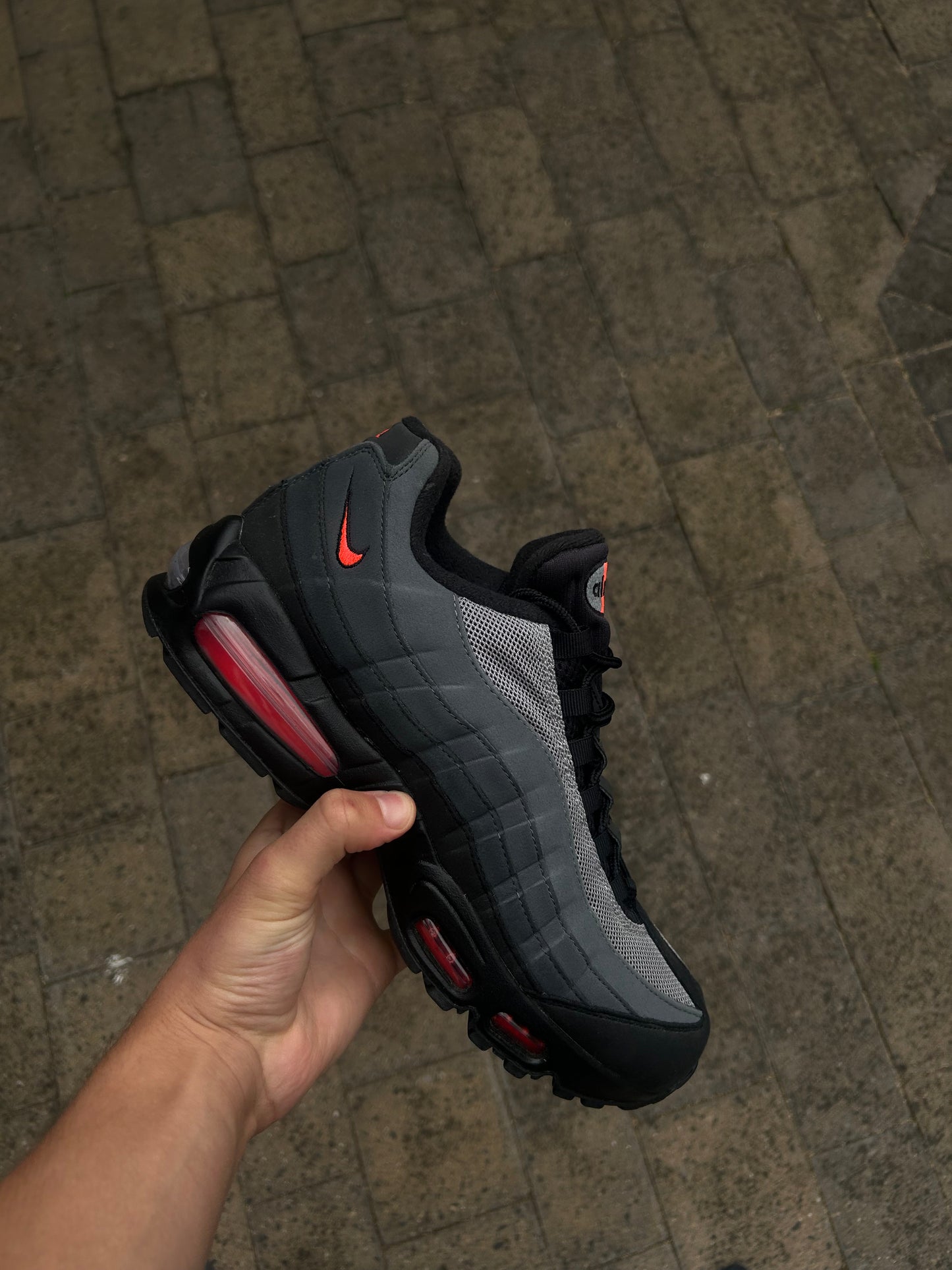 Nike air max 95 “Dracula reds”