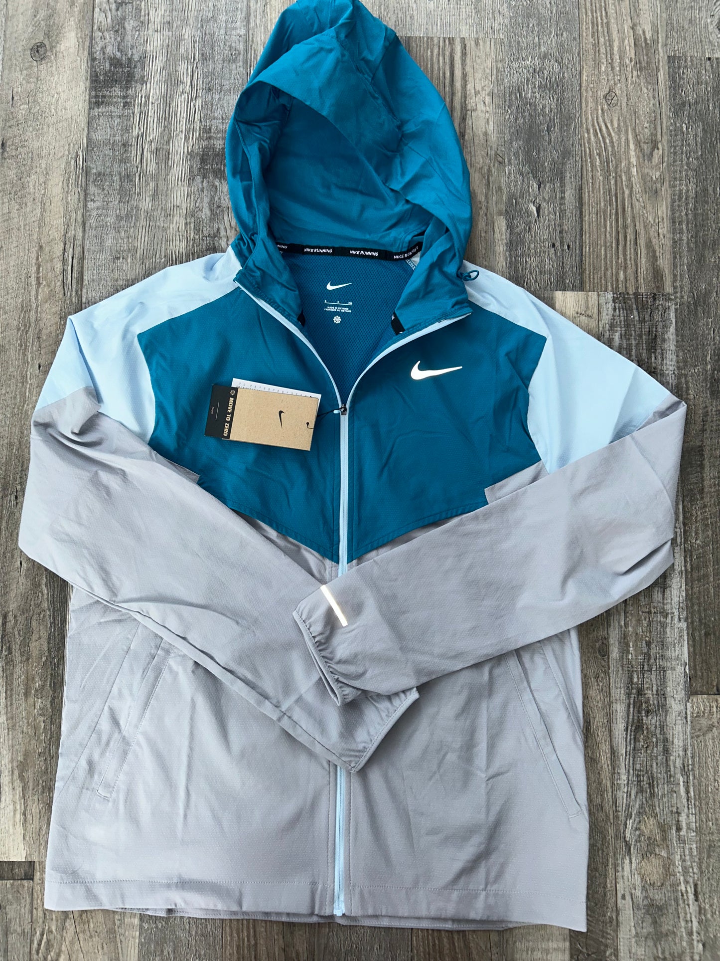 Nike Windrunner jacket “Abyss blue”