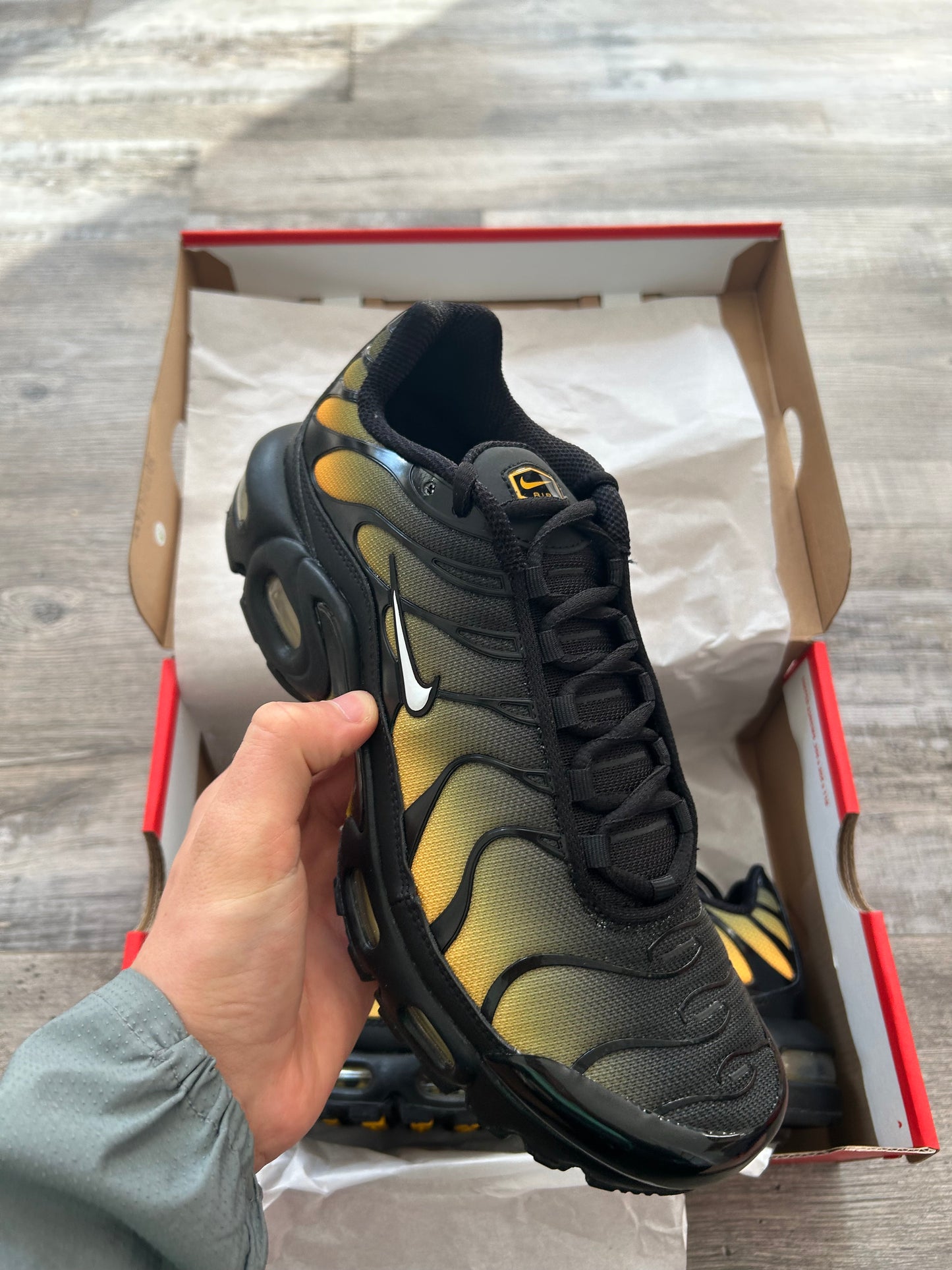 Nike air max plus Tn “Gold/Black GS Uk 6