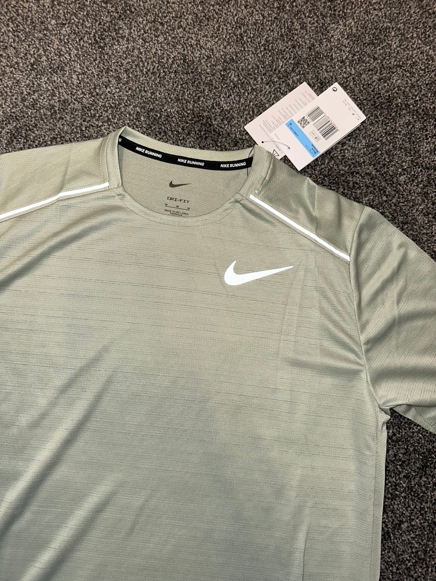 Nike miler Olive