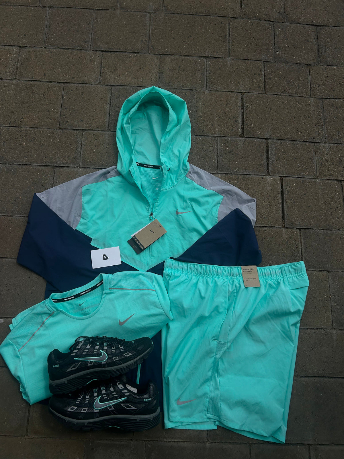 Nike Windrunner set with shorts “Hyper Turquoise”