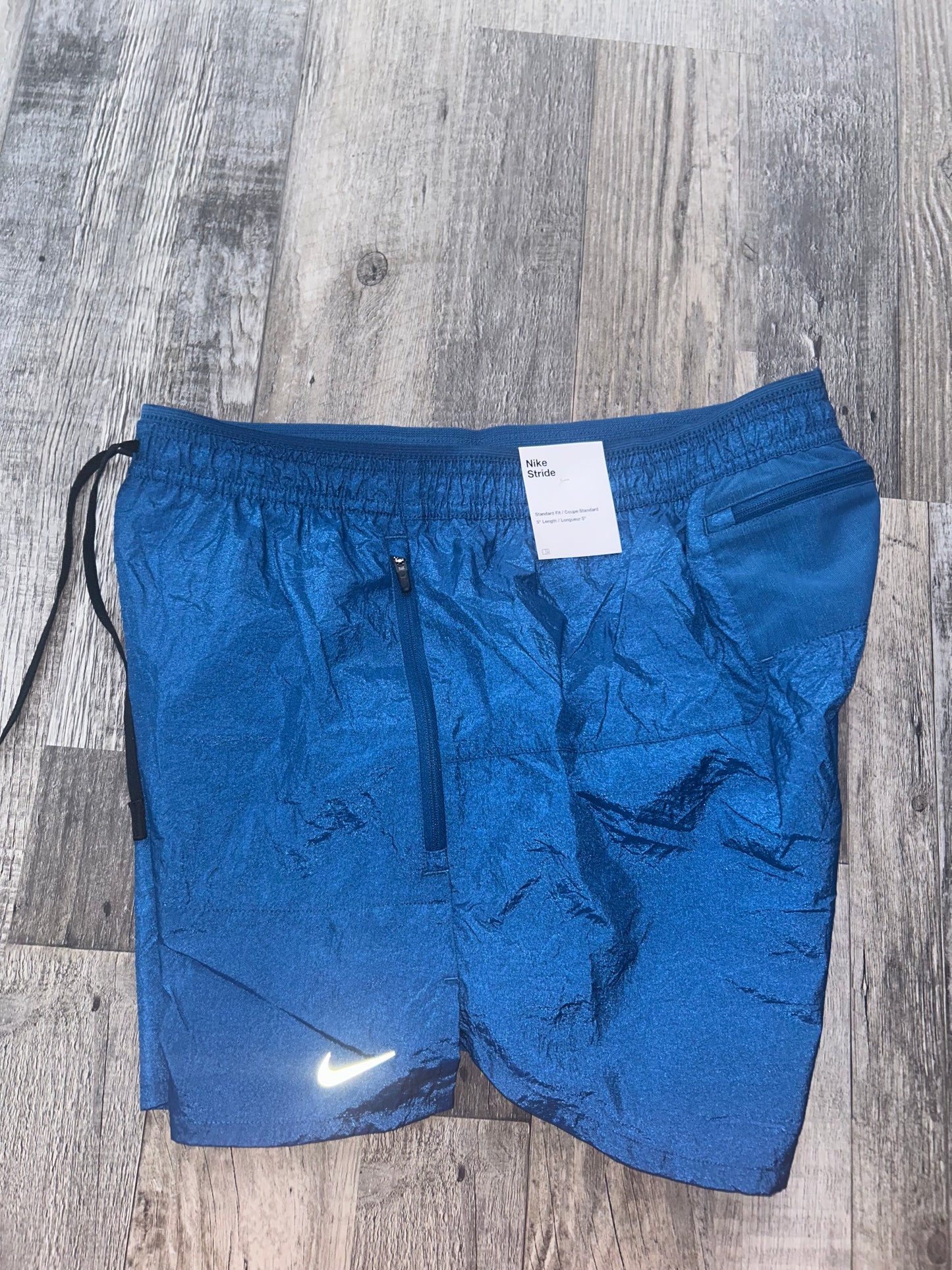 Nike flex stride running division shorts blue