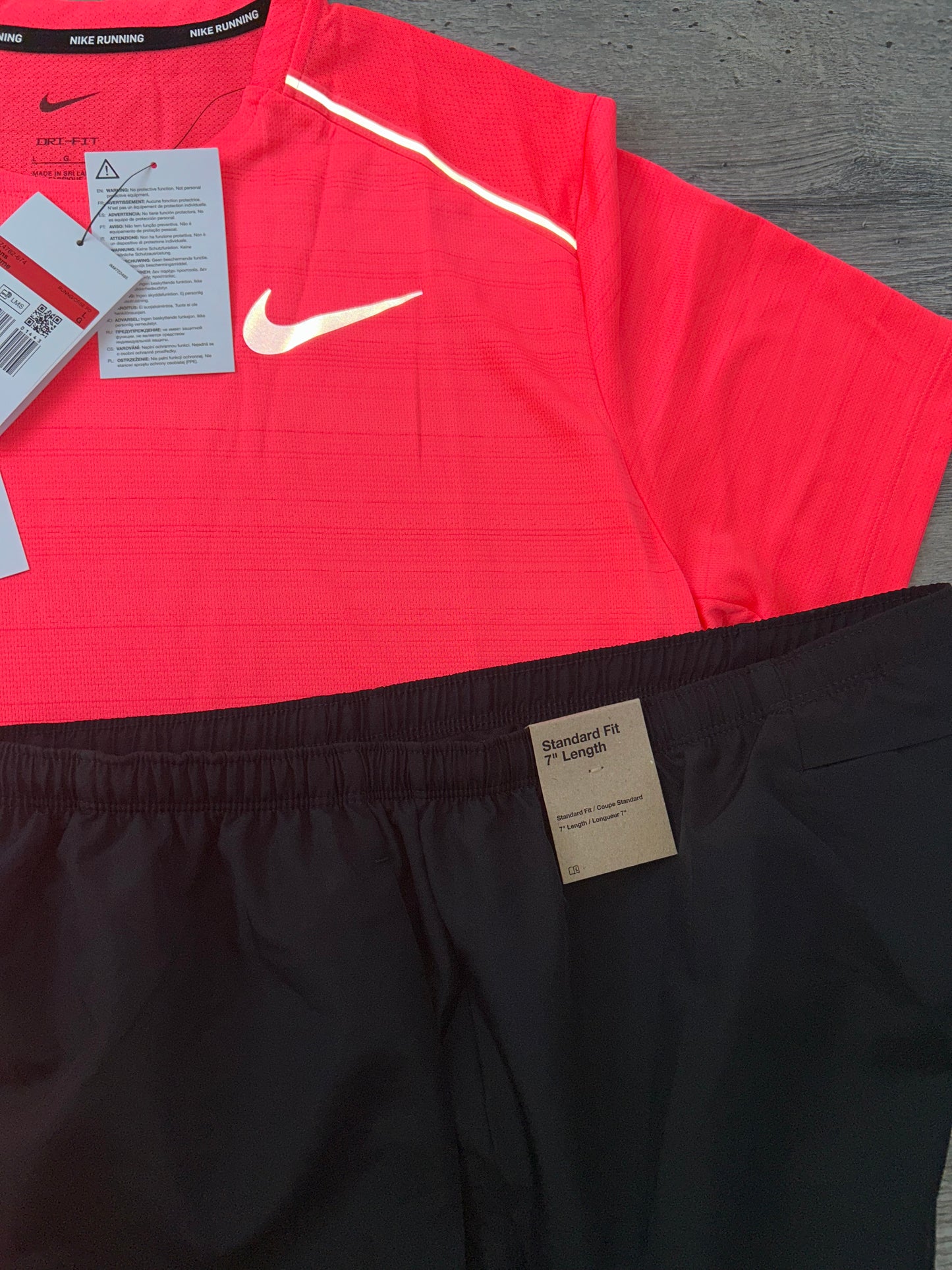 Nike miler set with shorts Hot punch
