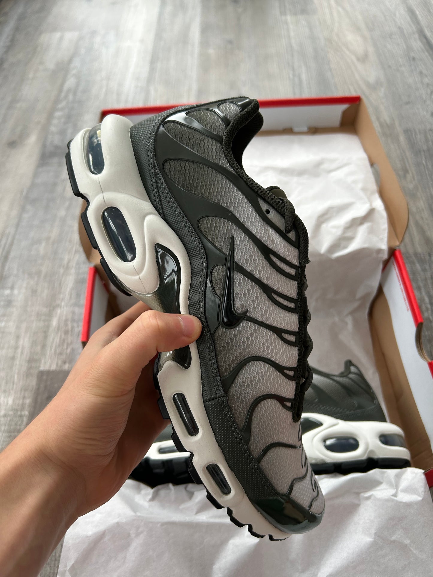 Nike air max plus TN Khaki green