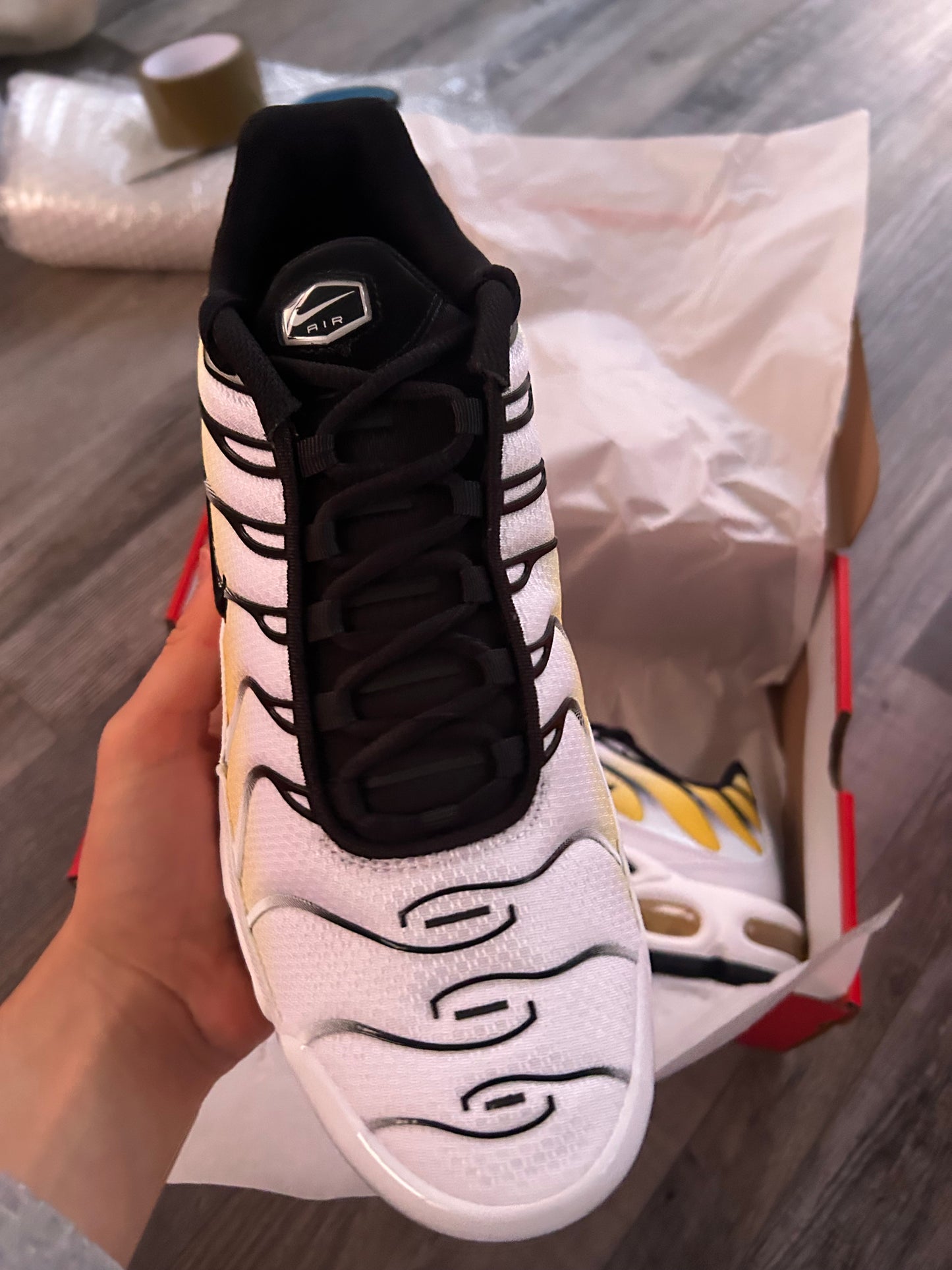Nike air max plus Tn “Yellow/white”
