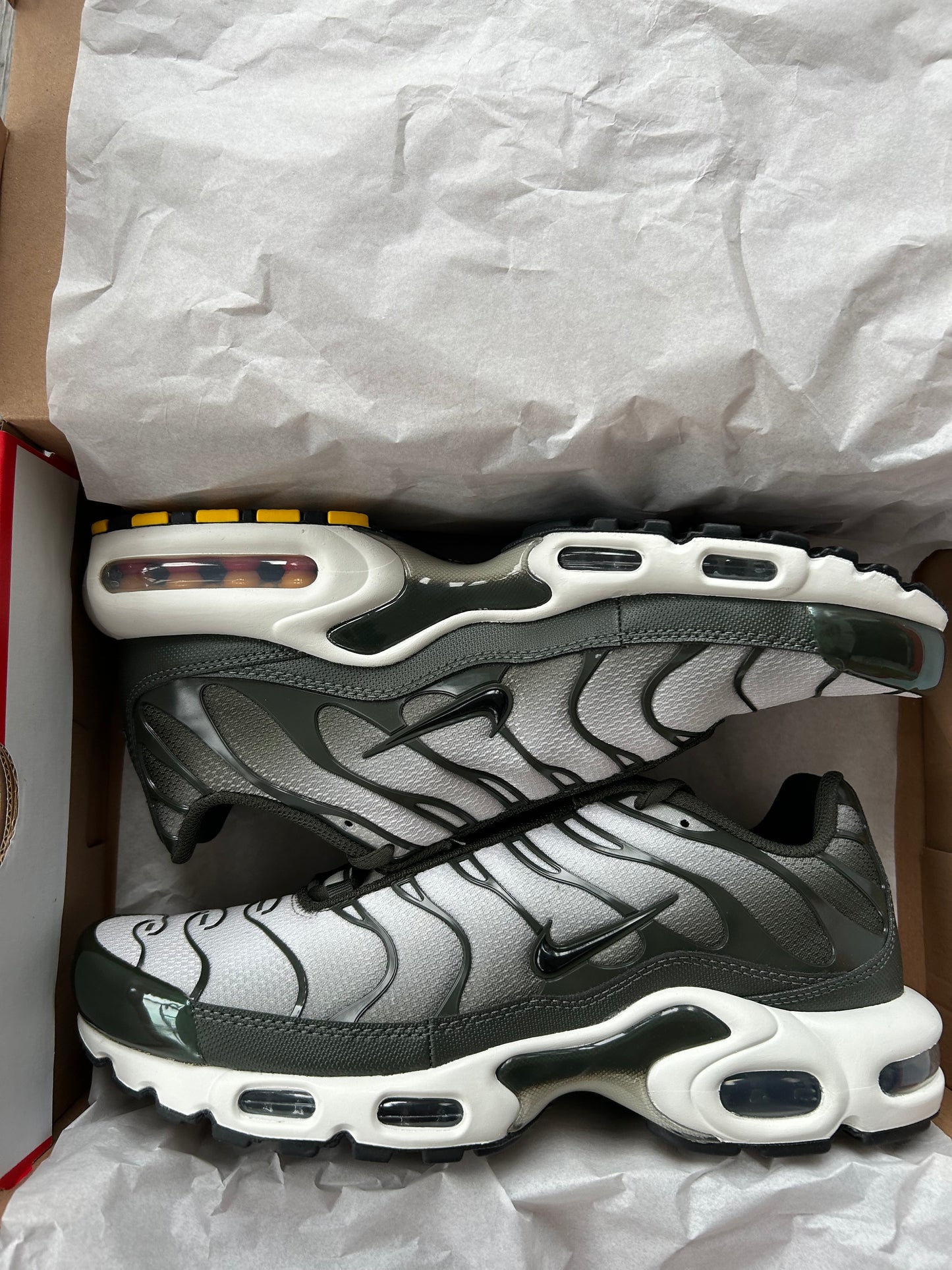 Nike air max plus TN Khaki green