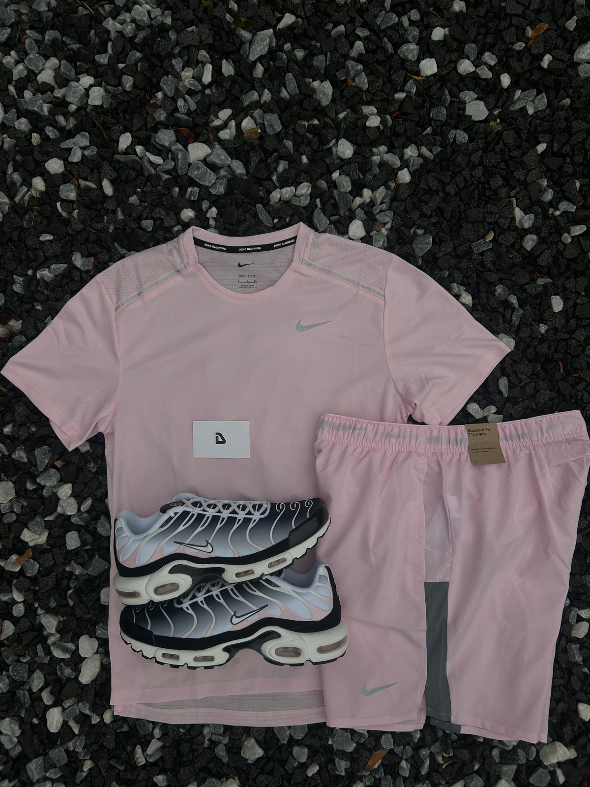 Nike miler set with shorts ‘Pink foam’