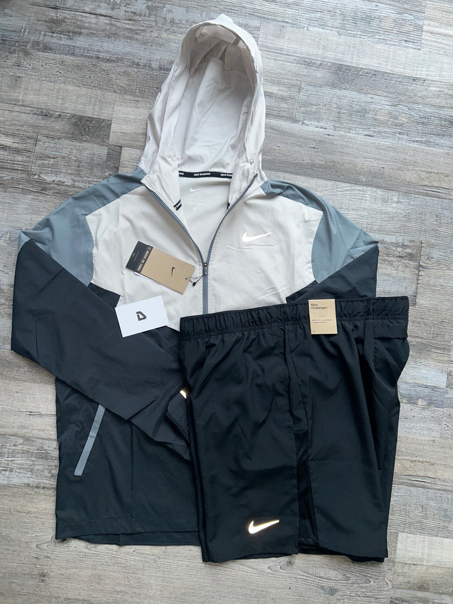 Nike Windrunner set with shorts “Beige/Black”