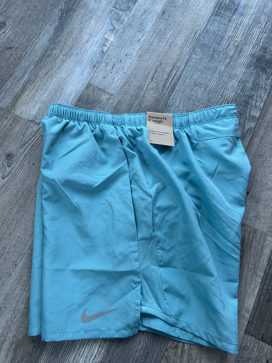 Nike challenger shorts “Denim blue” small