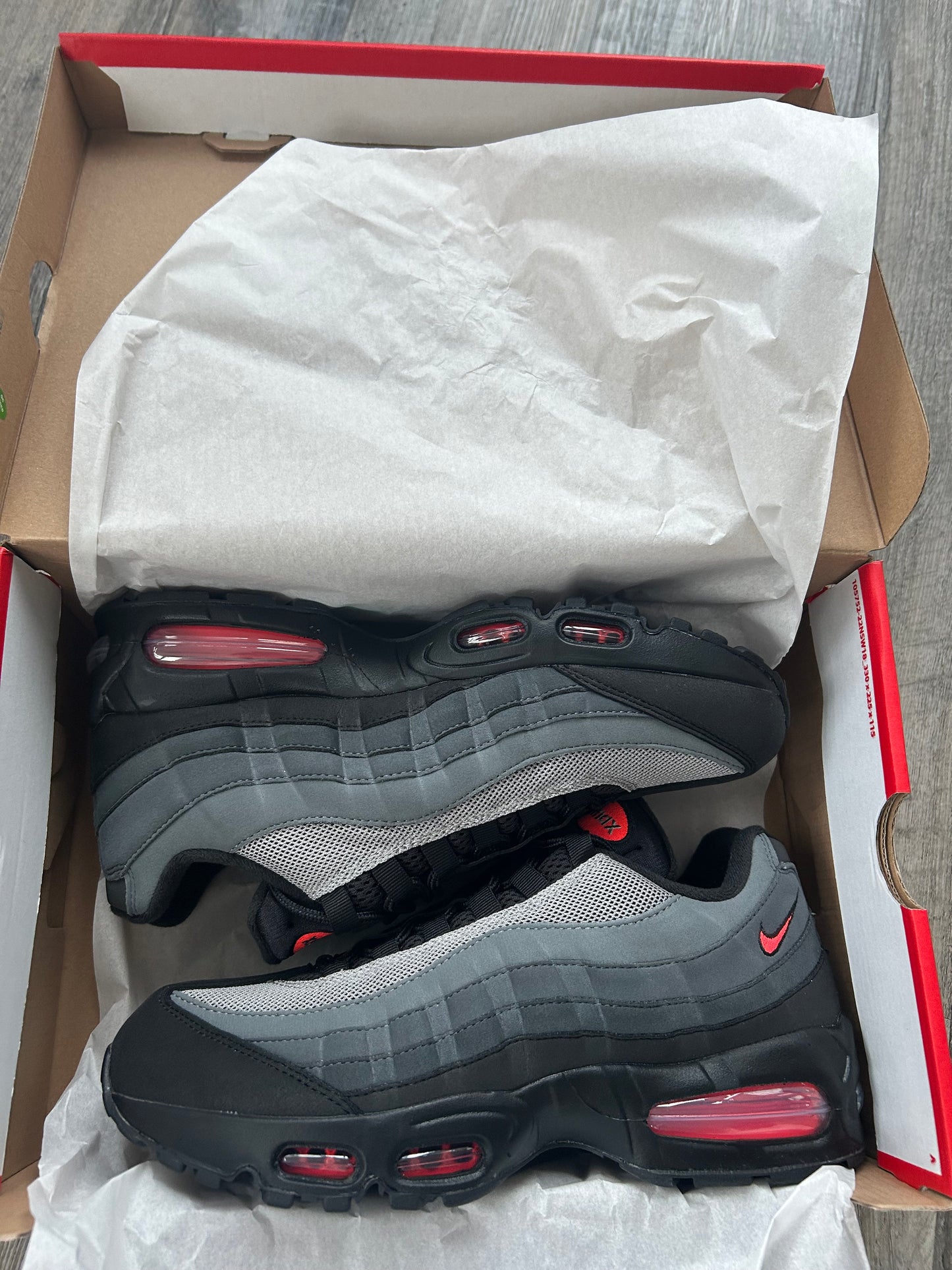Nike air max 95 “Dracula reds”