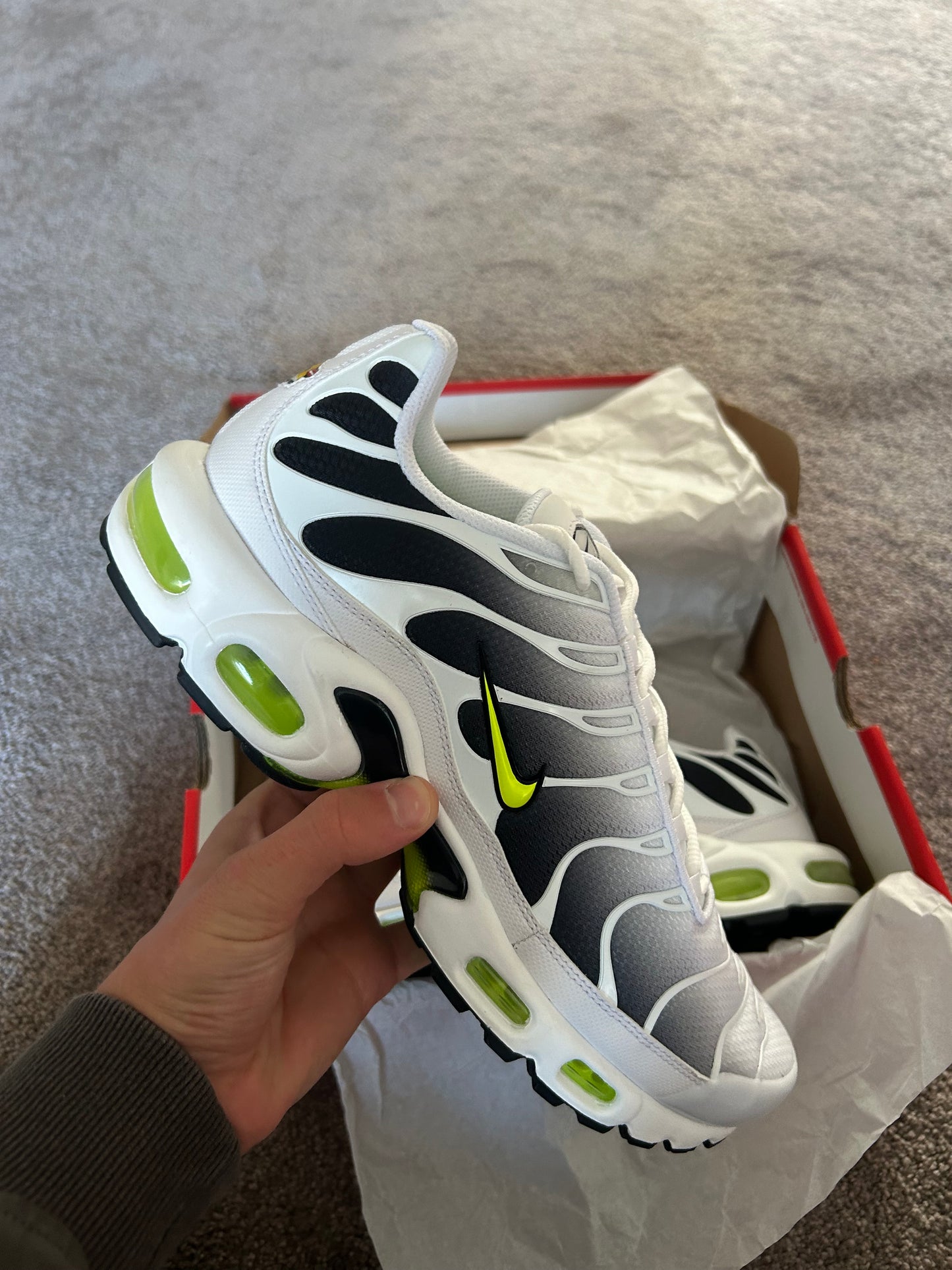 Nike air max plus Tn “White/Volt fades”