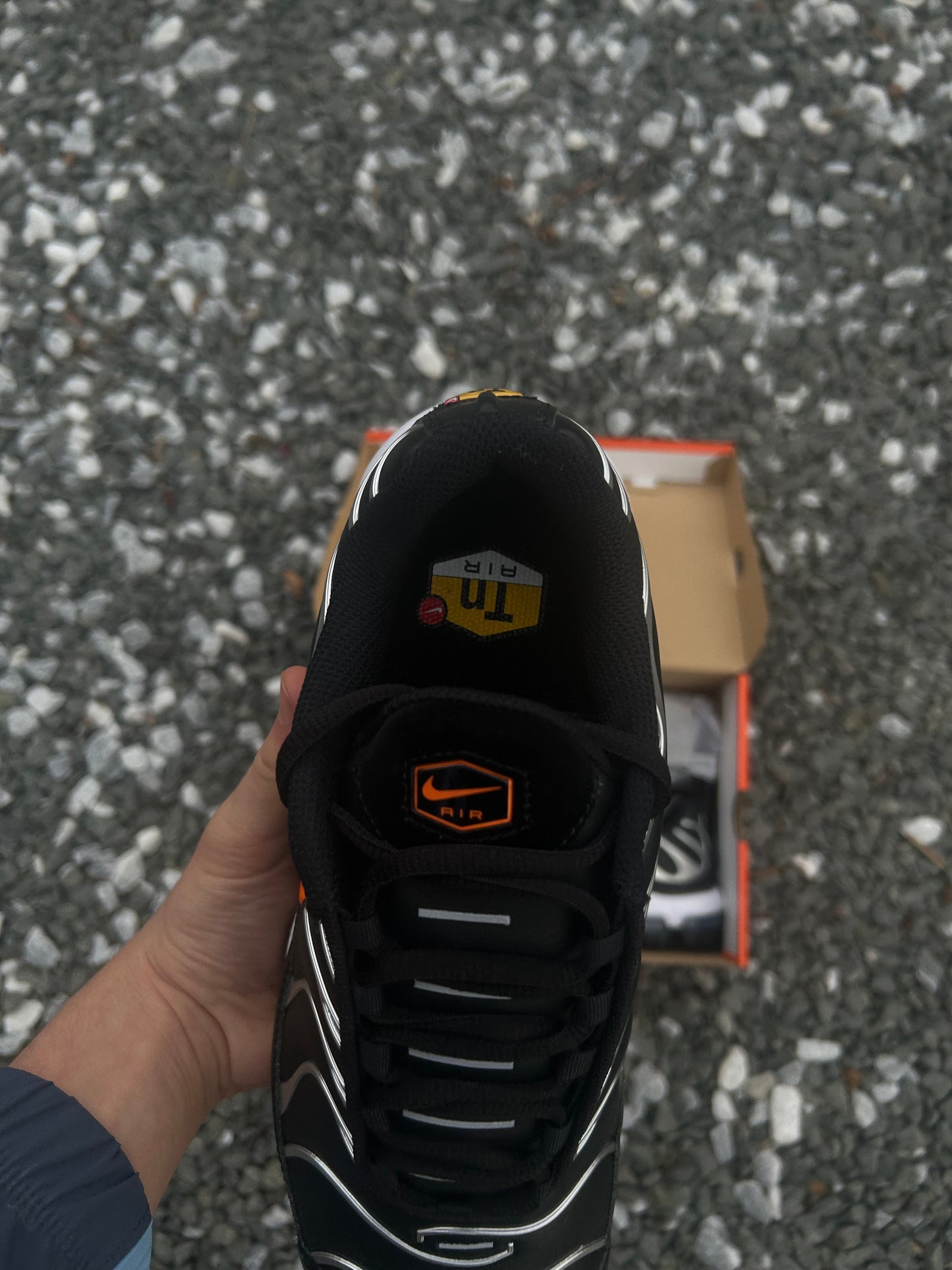 Nike air max plus G “Black/safety Orange”