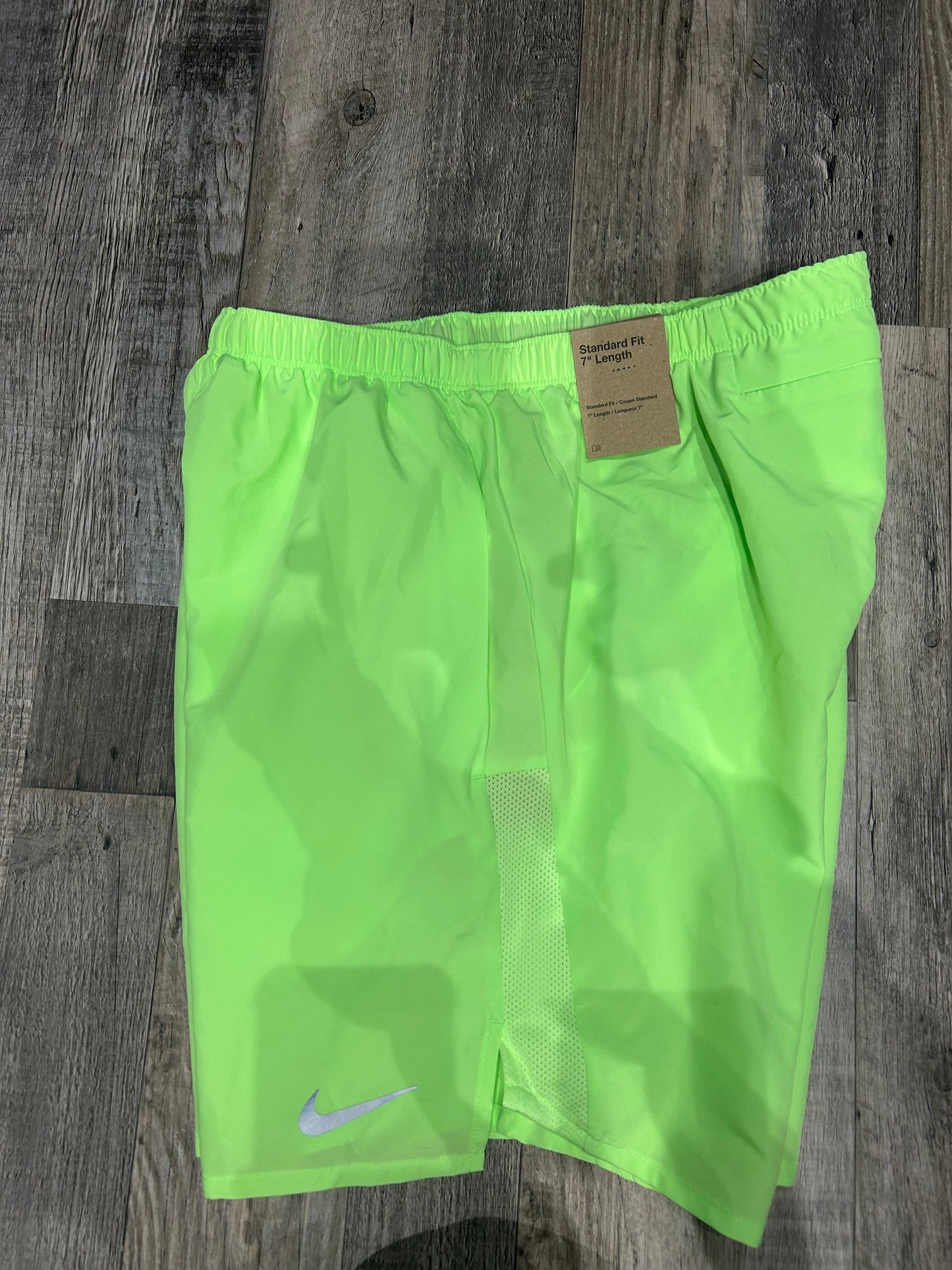 Nike challenger shorts “Lime Green”