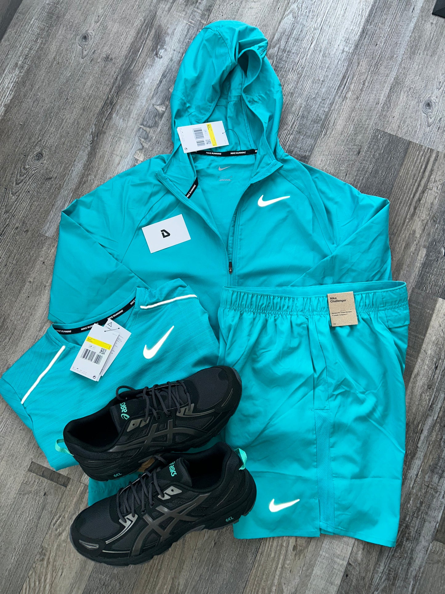 Nike Windrunner set with miler and top “DUSTY CACTUS”
