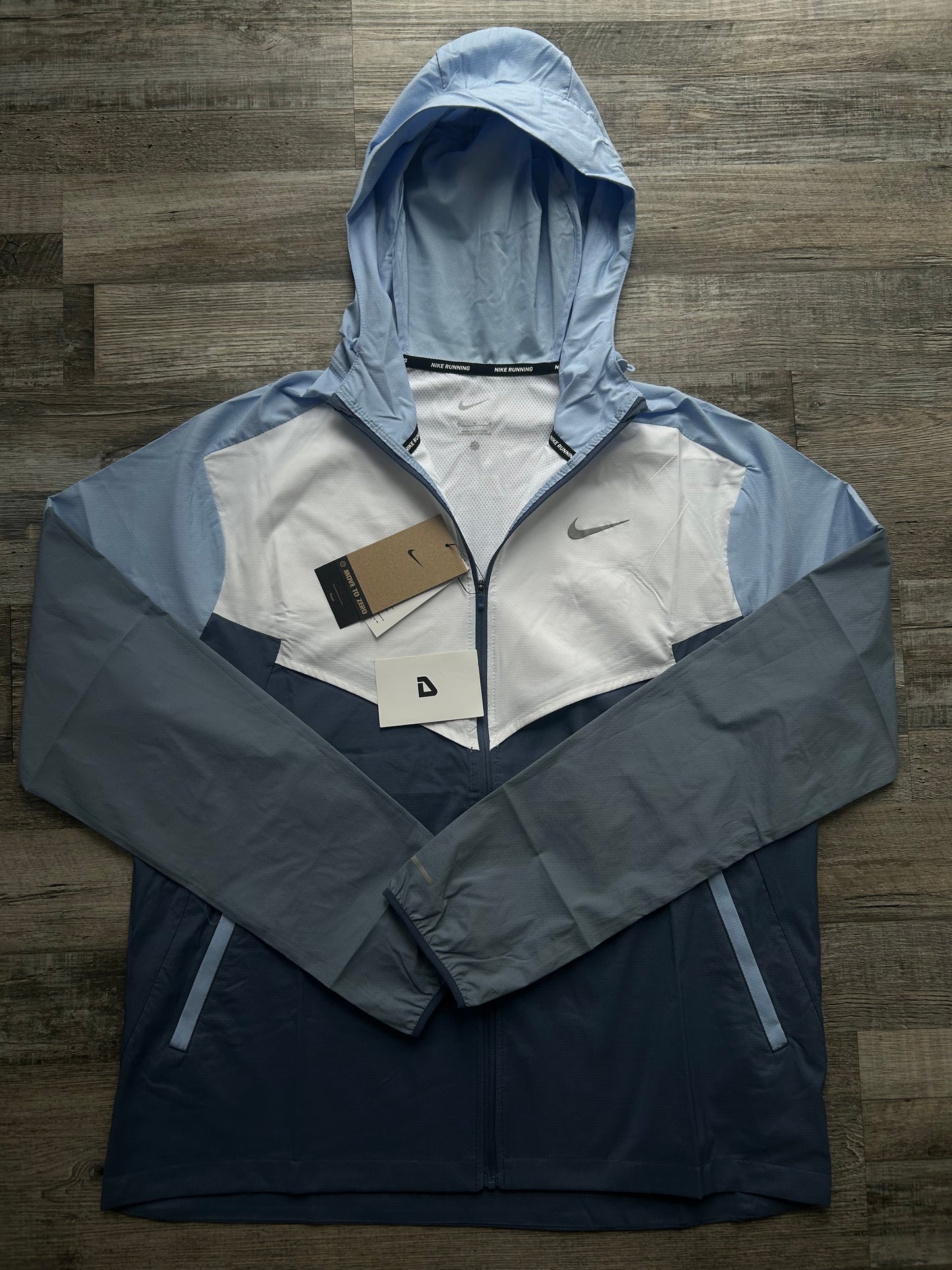 Nike Windrunner jacket “Aluminium blue”