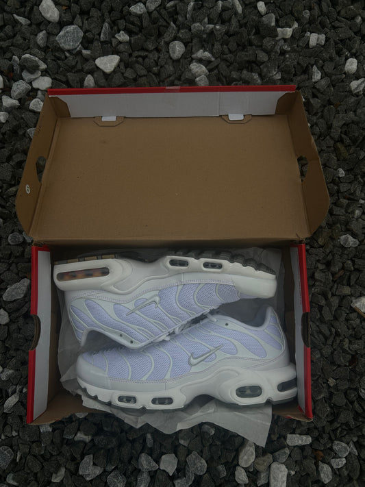 Nike air max plus Tn “Triple white”