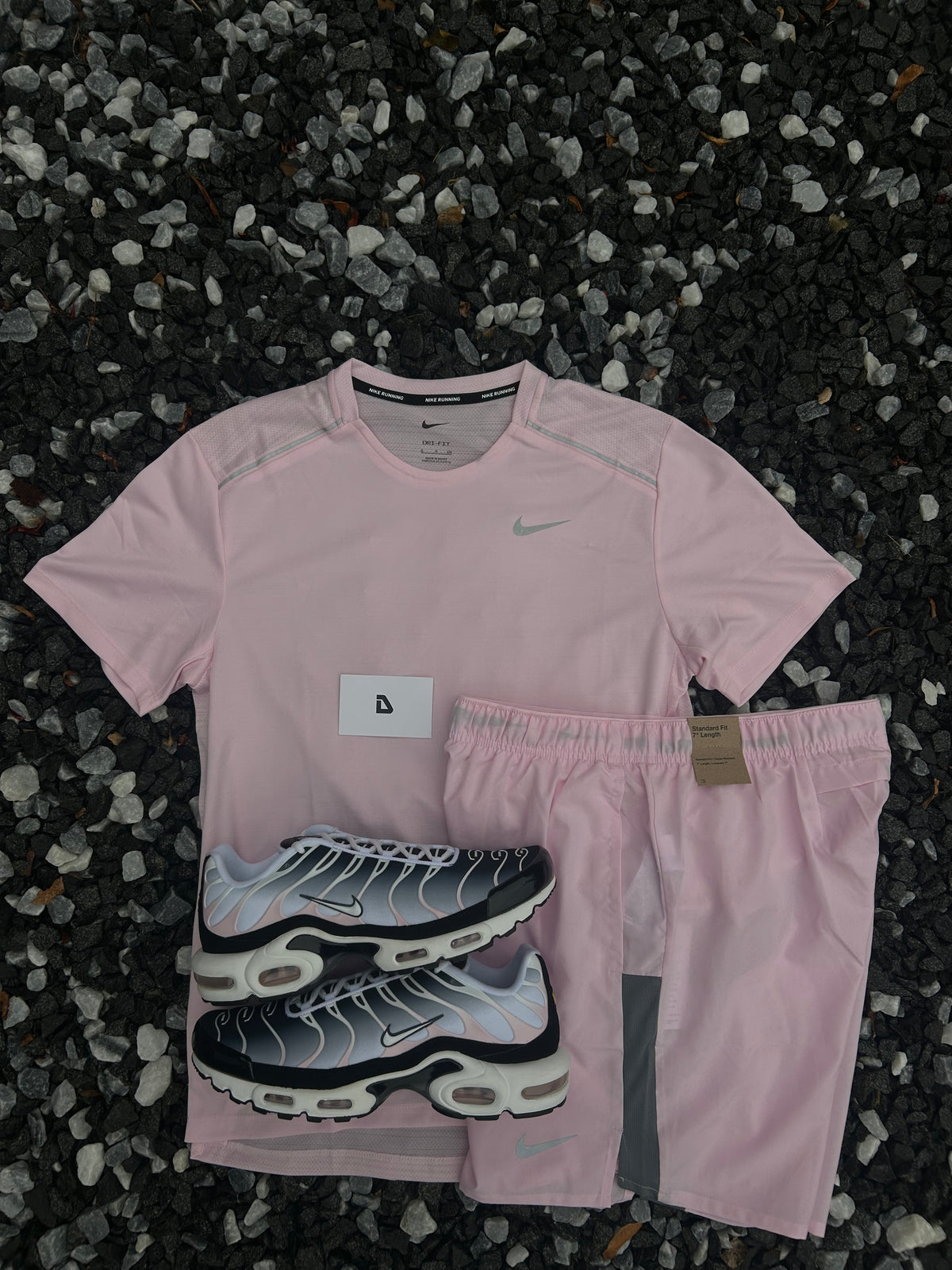 Nike miler set with shorts ‘Pink foam’