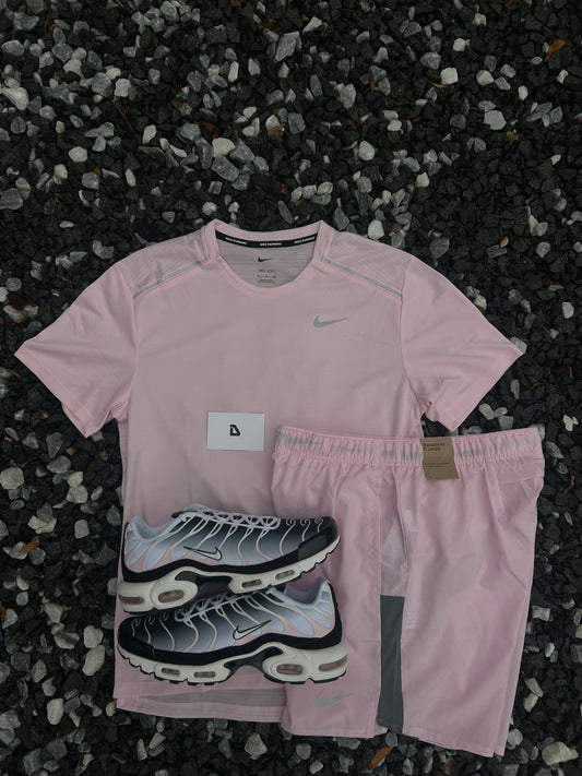Nike miler set with shorts ‘Pink foam’