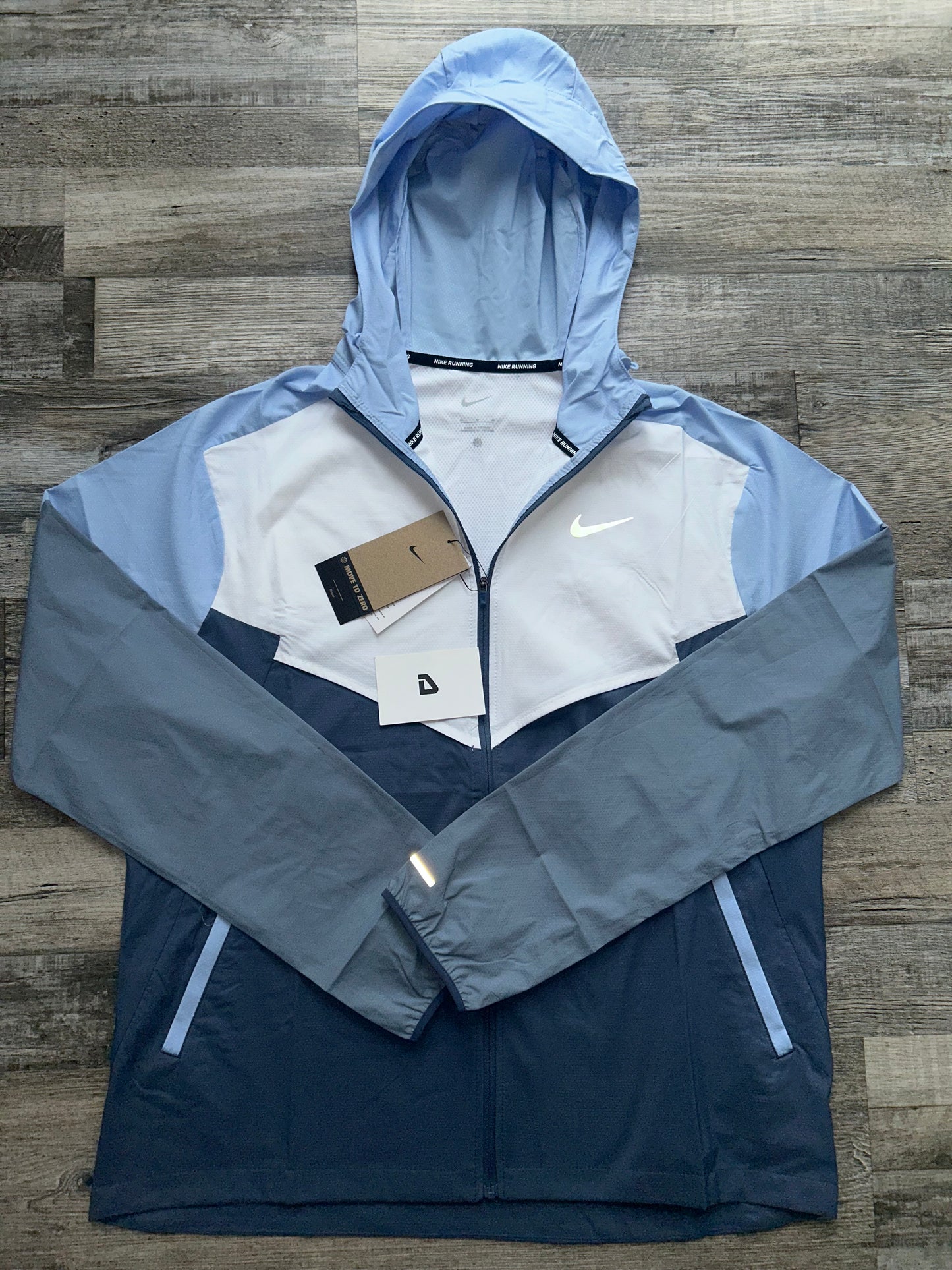 Nike Windrunner jacket “Aluminium blue”