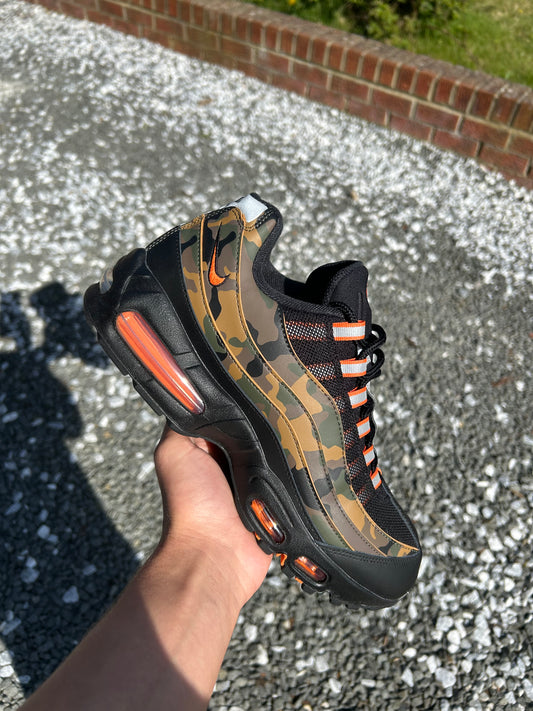 Nike air max 95 “Camo orange”