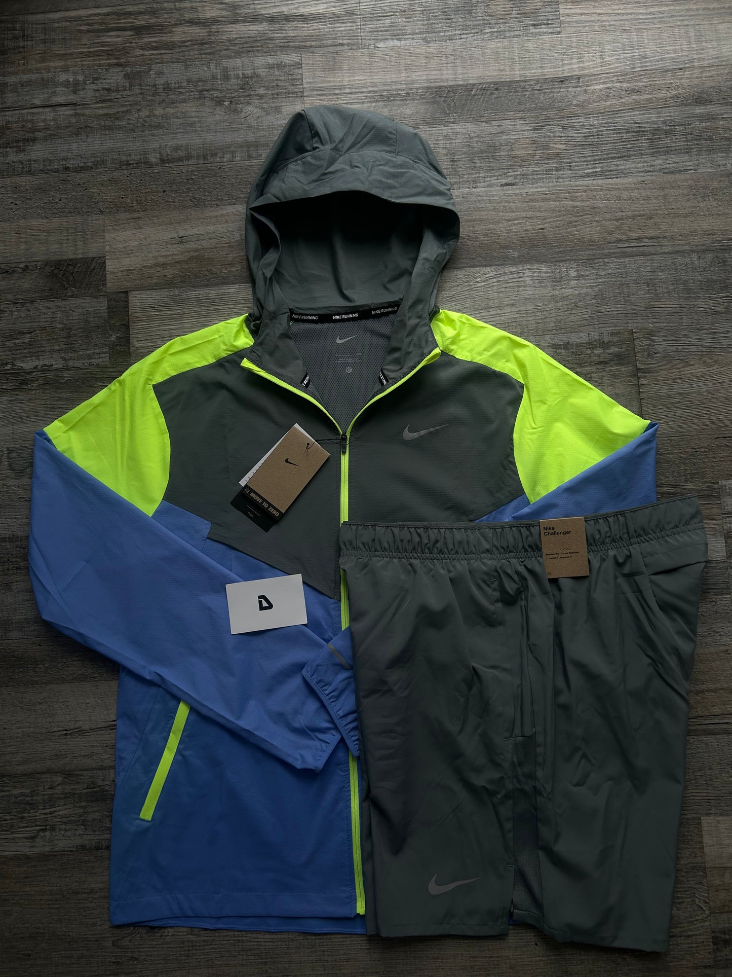 Nike Windrunner set “Cool grey/Neon”