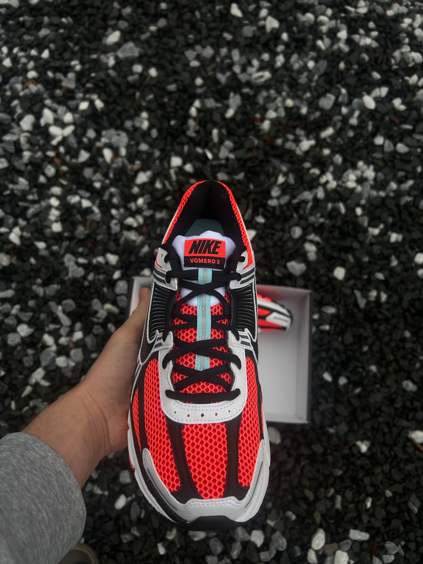 Nike vomero 5 “Bright Crimson”