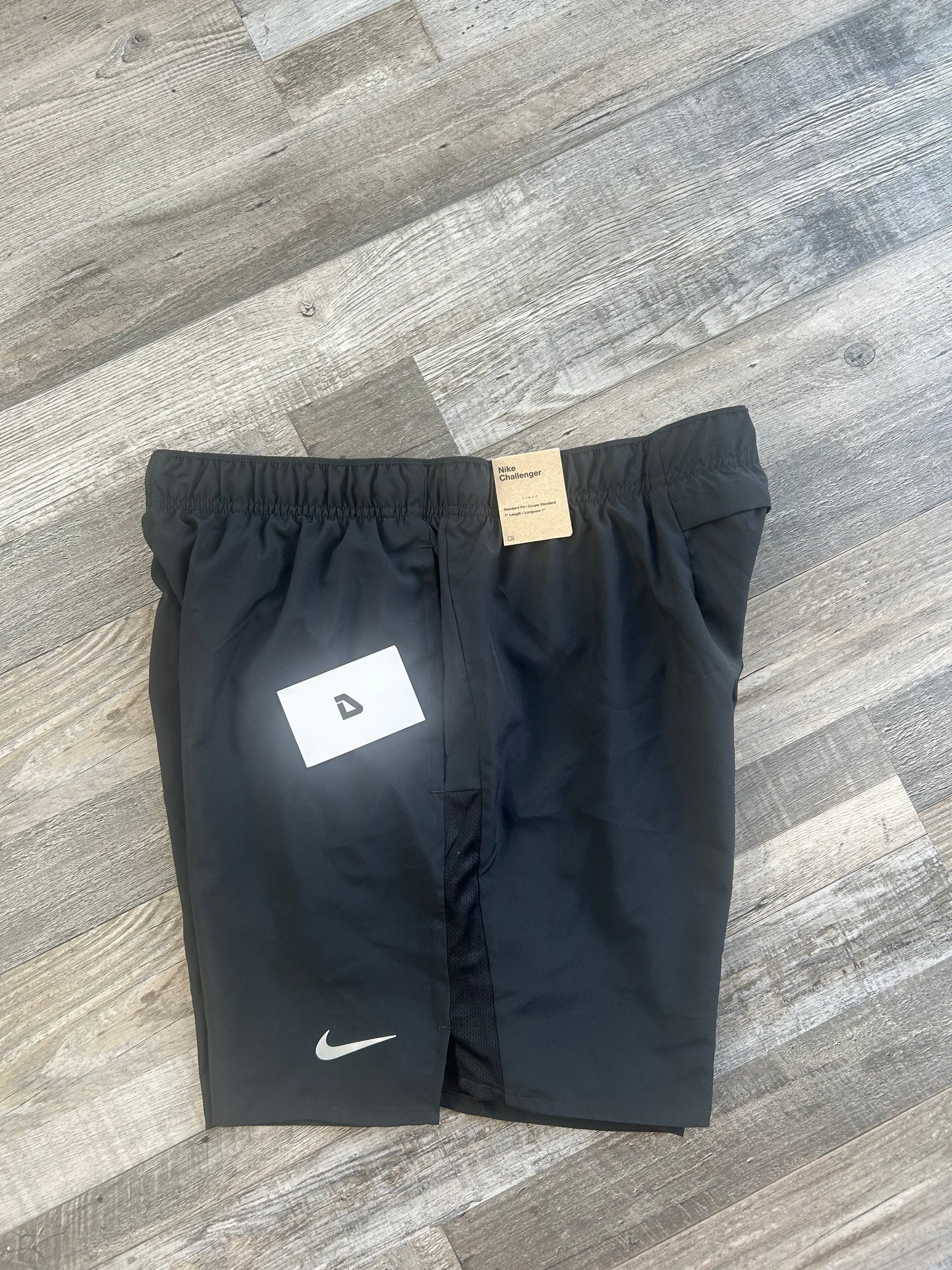 Nike challenger shorts “Black”