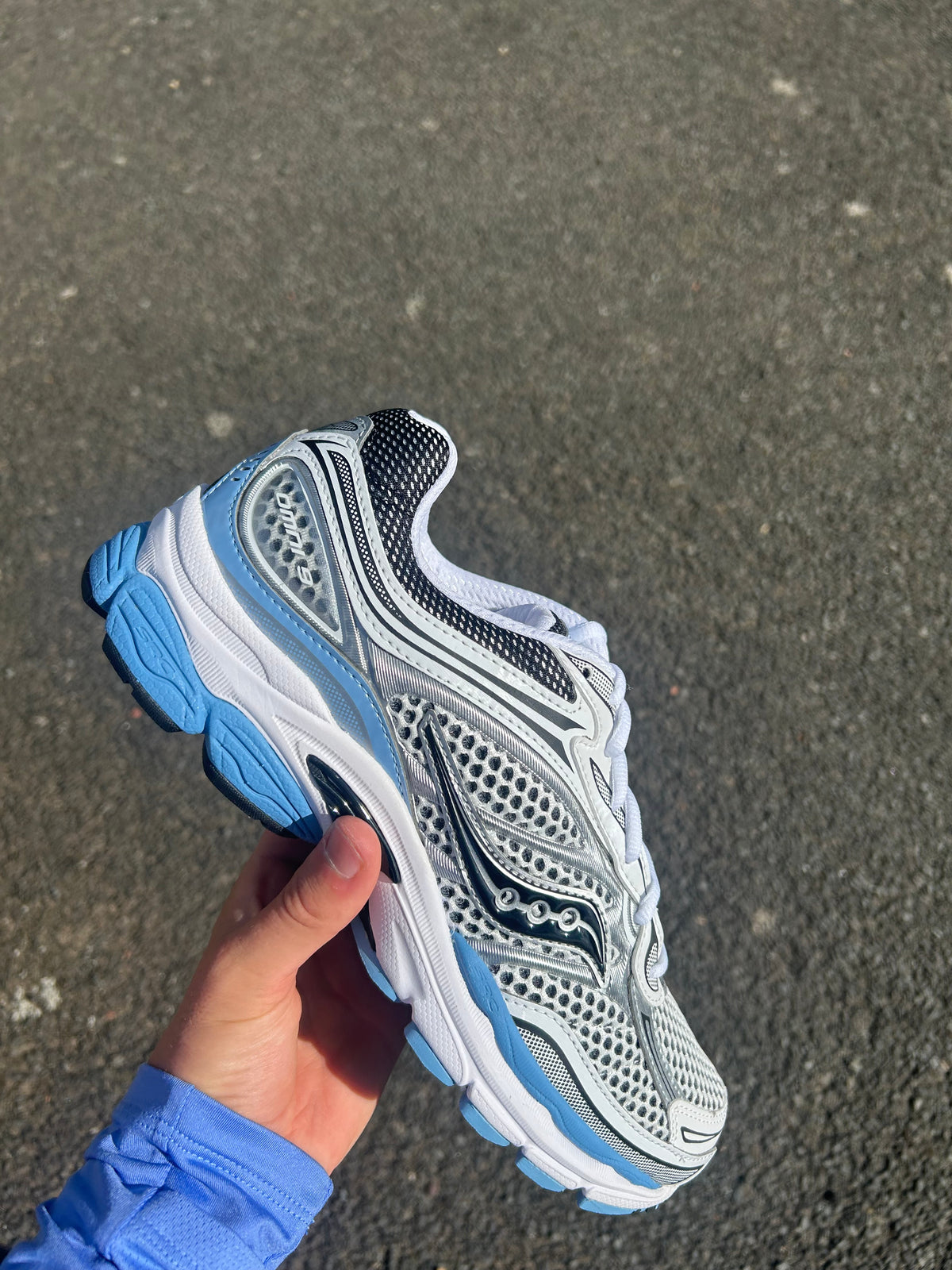Saucony pro grid Omni 9 “Cobalt bliss”