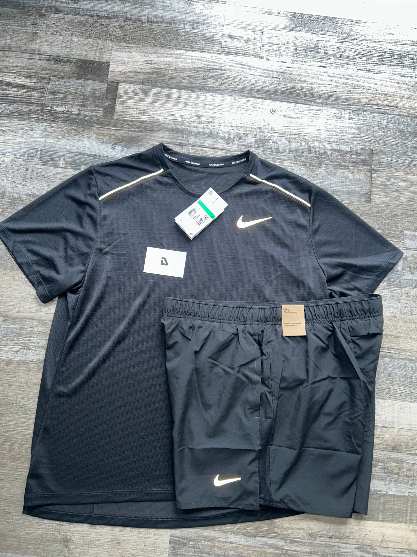 Nike miler set with shorts “Black”