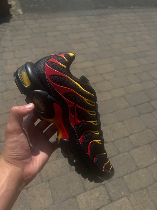 Nike air max plus Tn “Black university Red/Gold